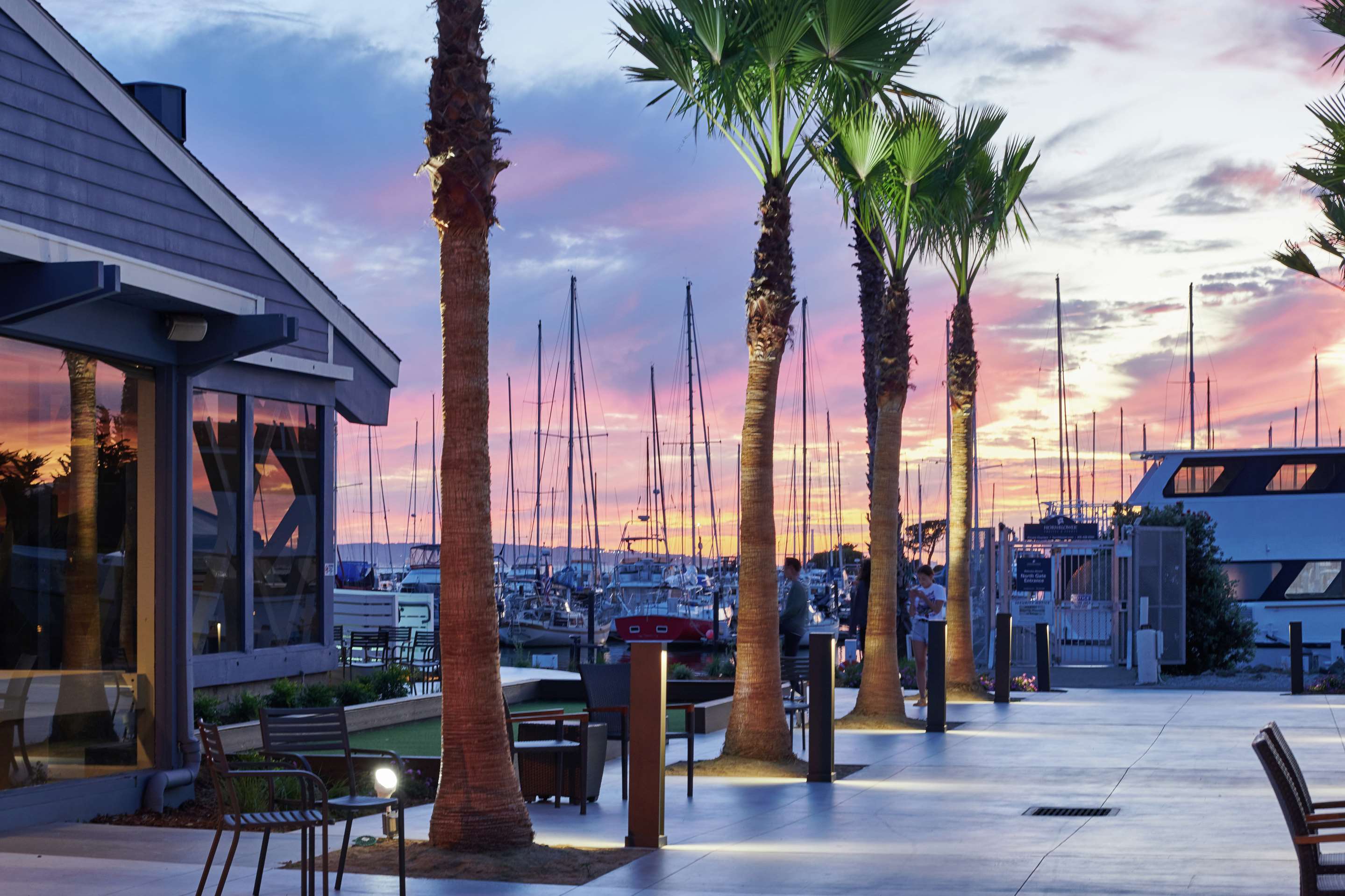 Exterior | DoubleTree by Hilton Hotel Berkeley Marina