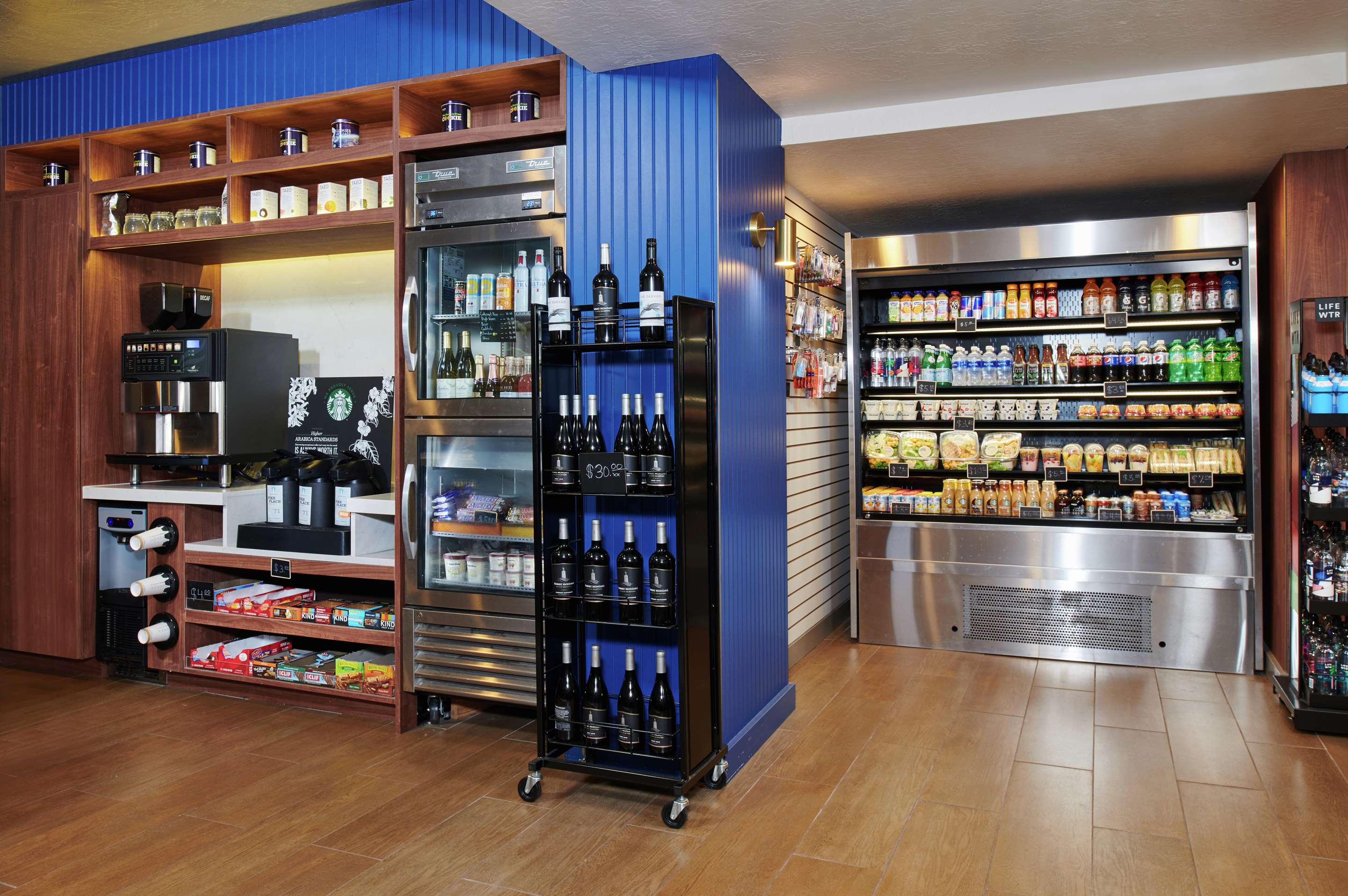 Restaurant | DoubleTree by Hilton Hotel Berkeley Marina