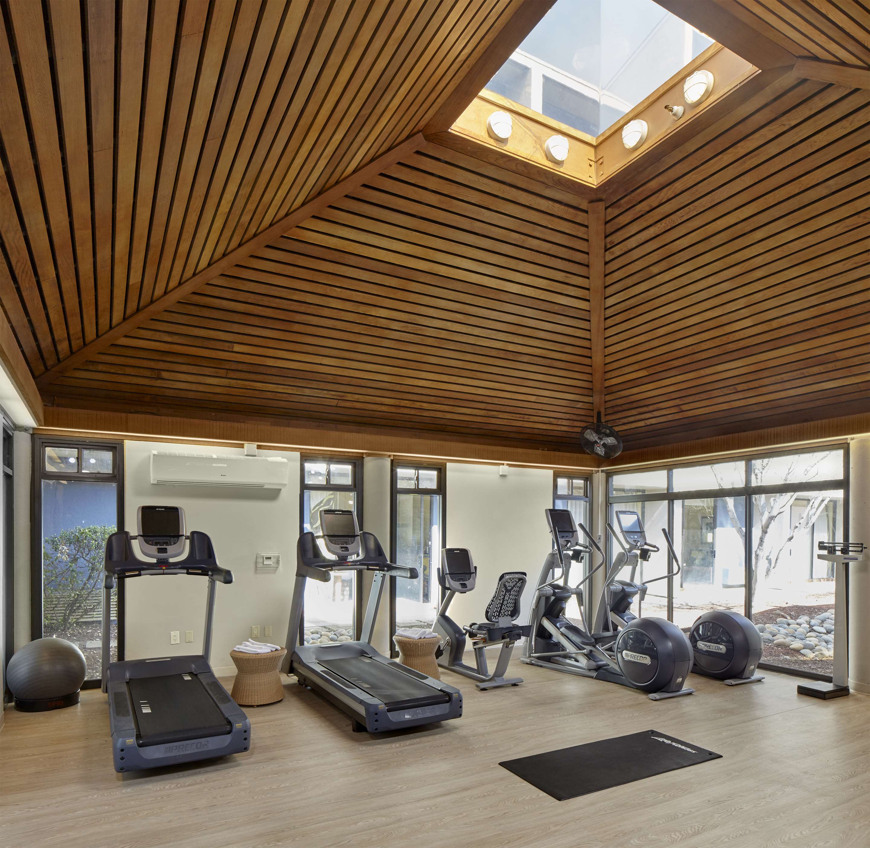 Health club fitness center gym | DoubleTree by Hilton Hotel Berkeley Marina