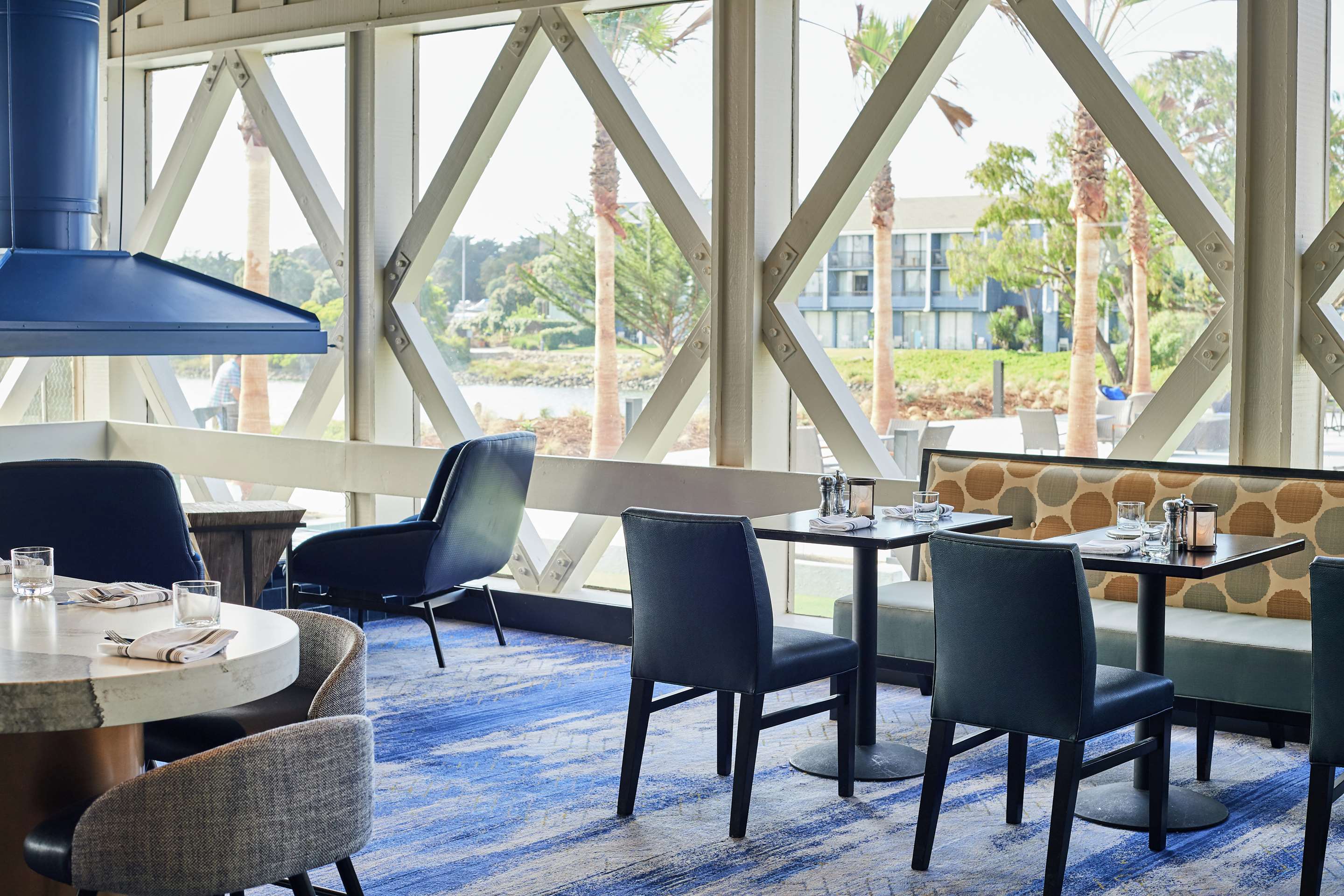 Restaurant | DoubleTree by Hilton Hotel Berkeley Marina