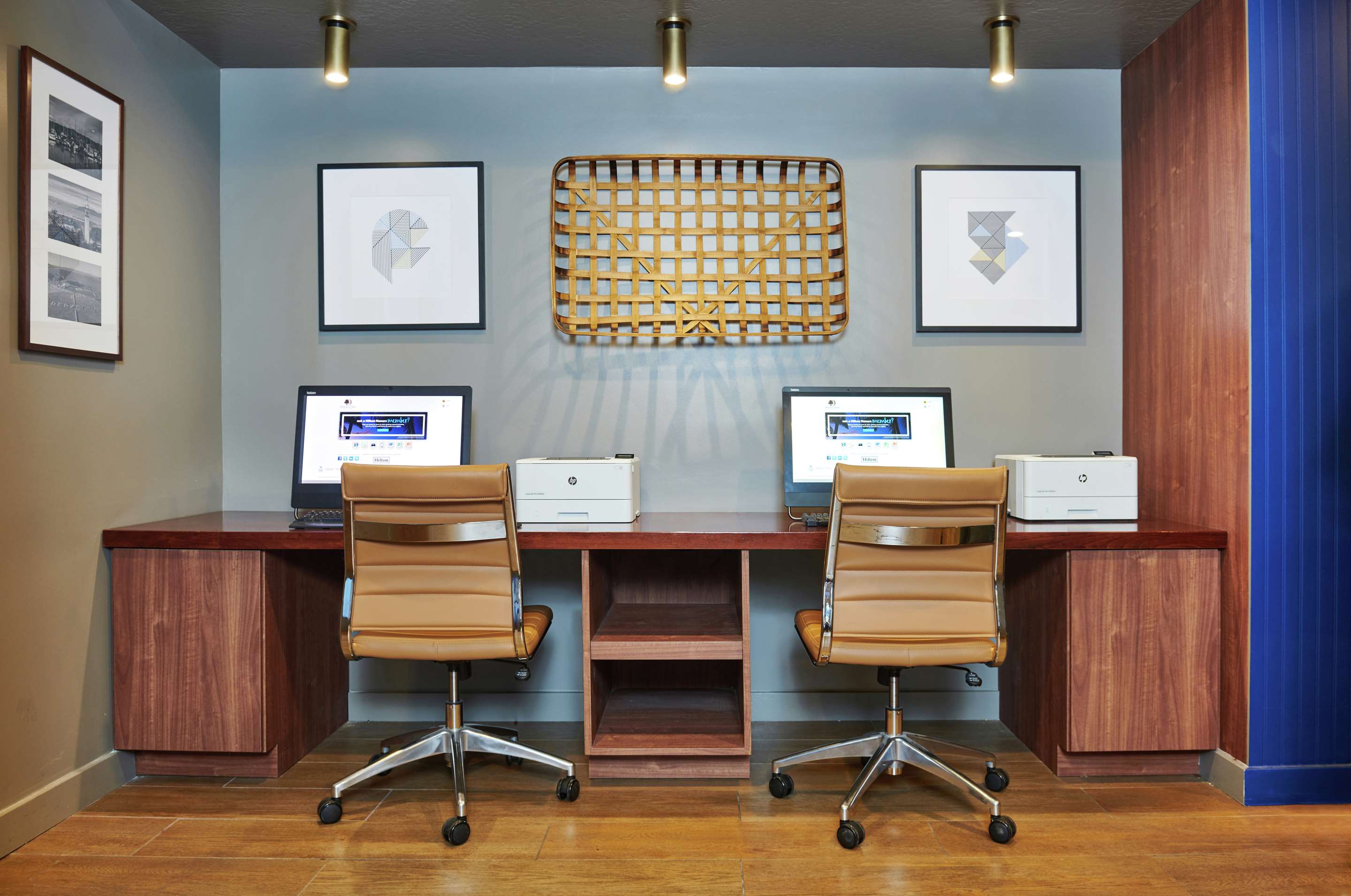 Business Center | DoubleTree by Hilton Hotel Berkeley Marina
