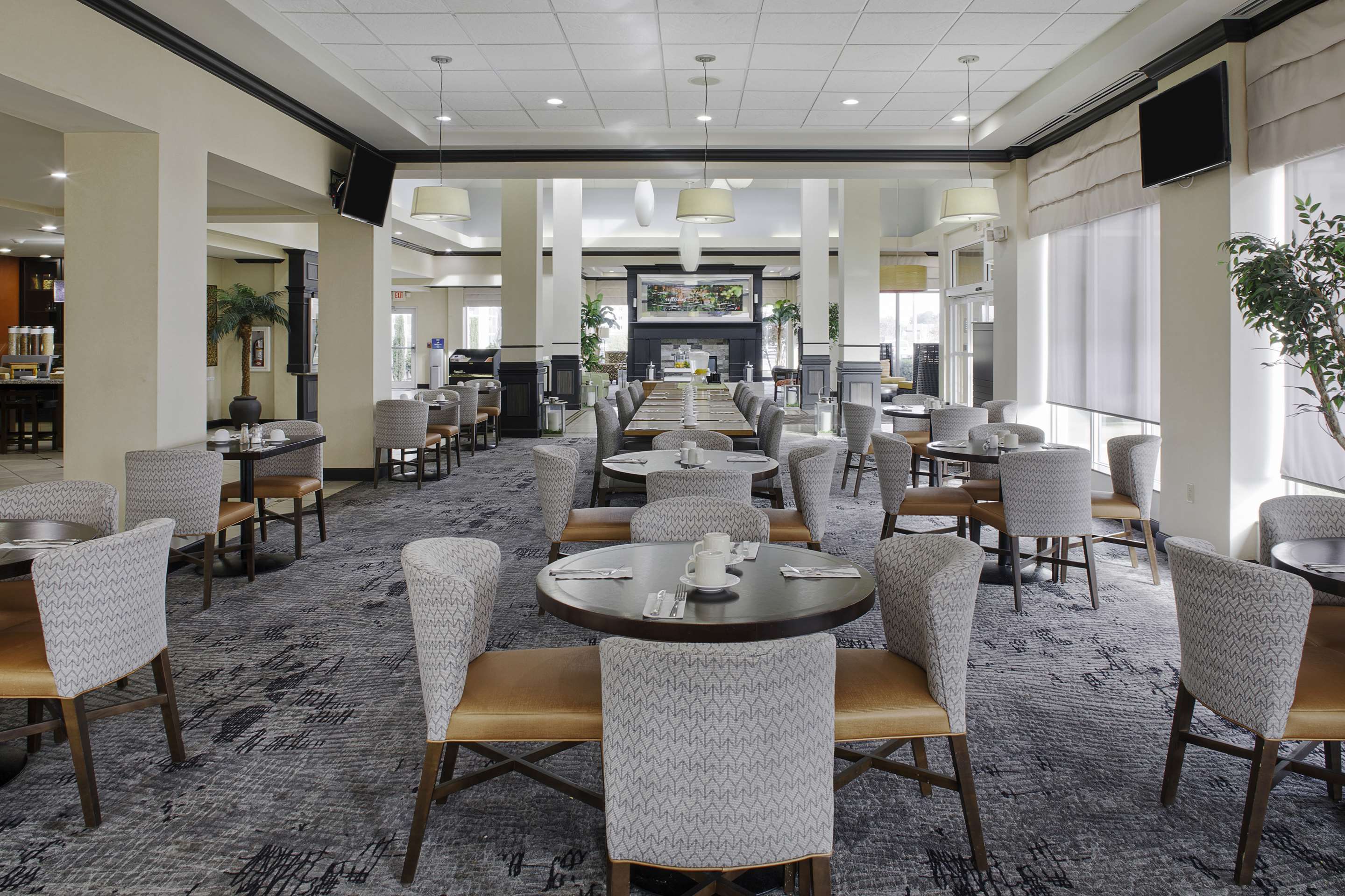 Restaurant | Hilton Garden Inn Jonesboro