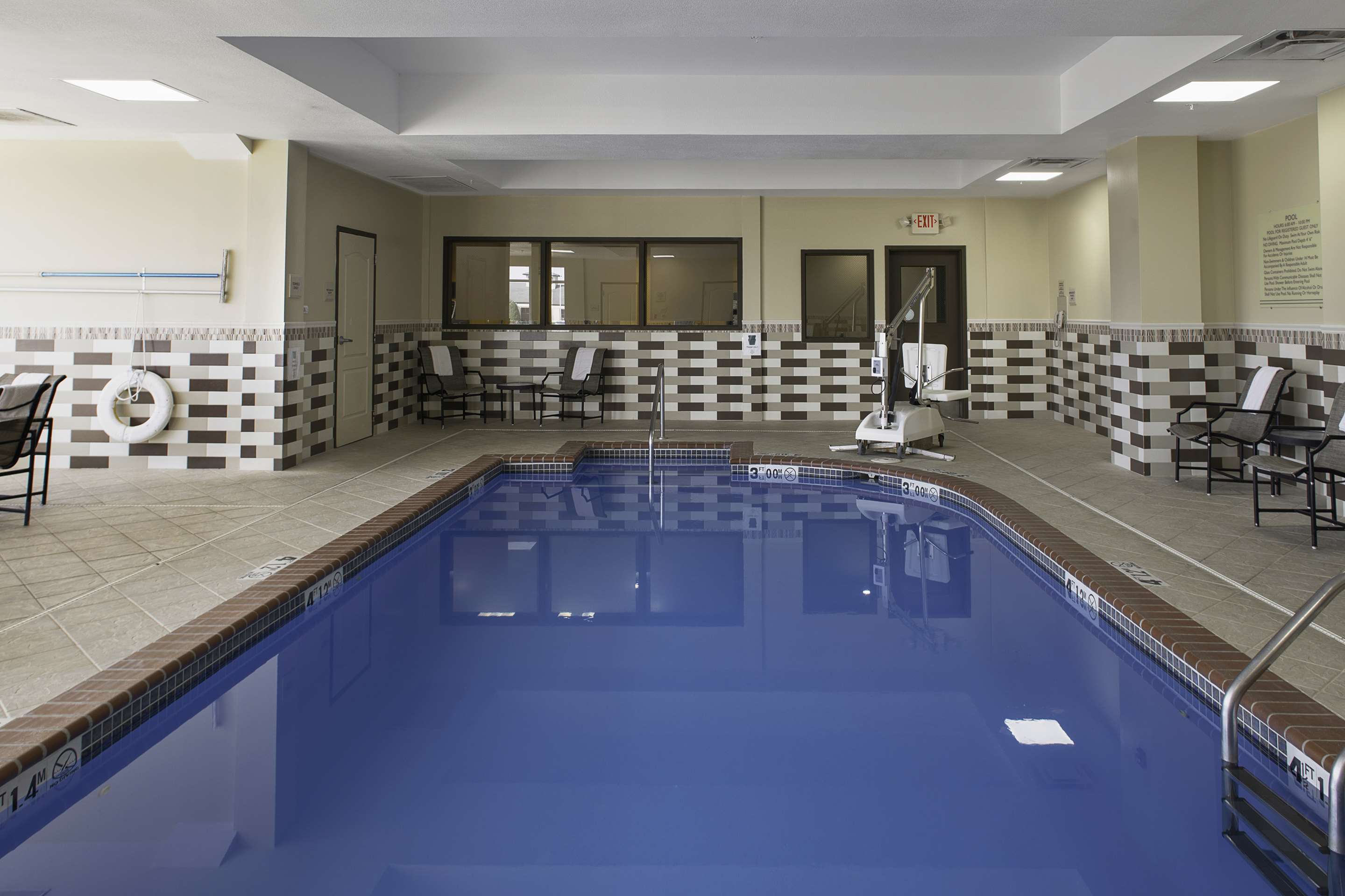 Pool | Hilton Garden Inn Jonesboro