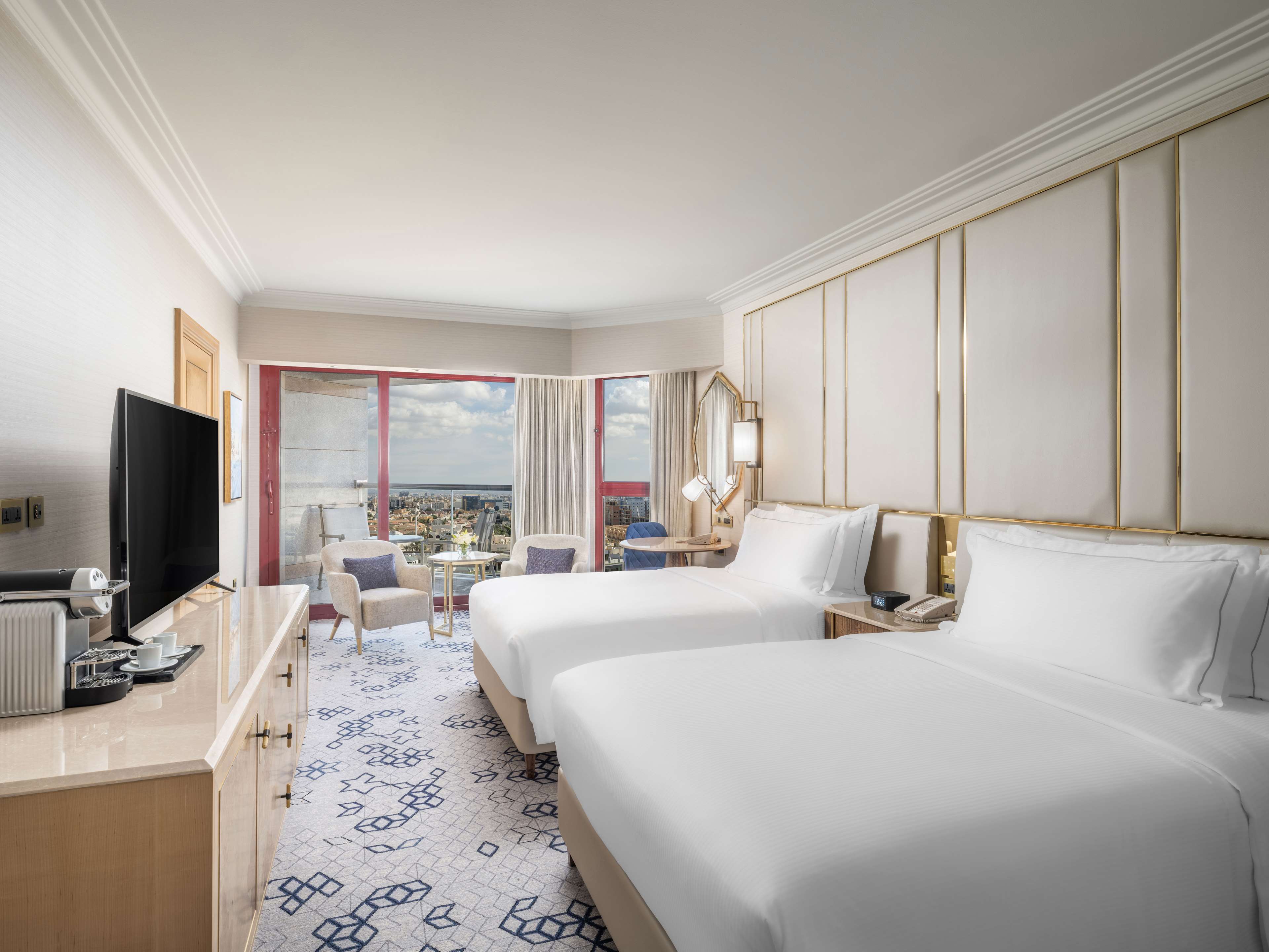 Jeddah Hilton Room Type - PREM FAMILY CONNECTING CV