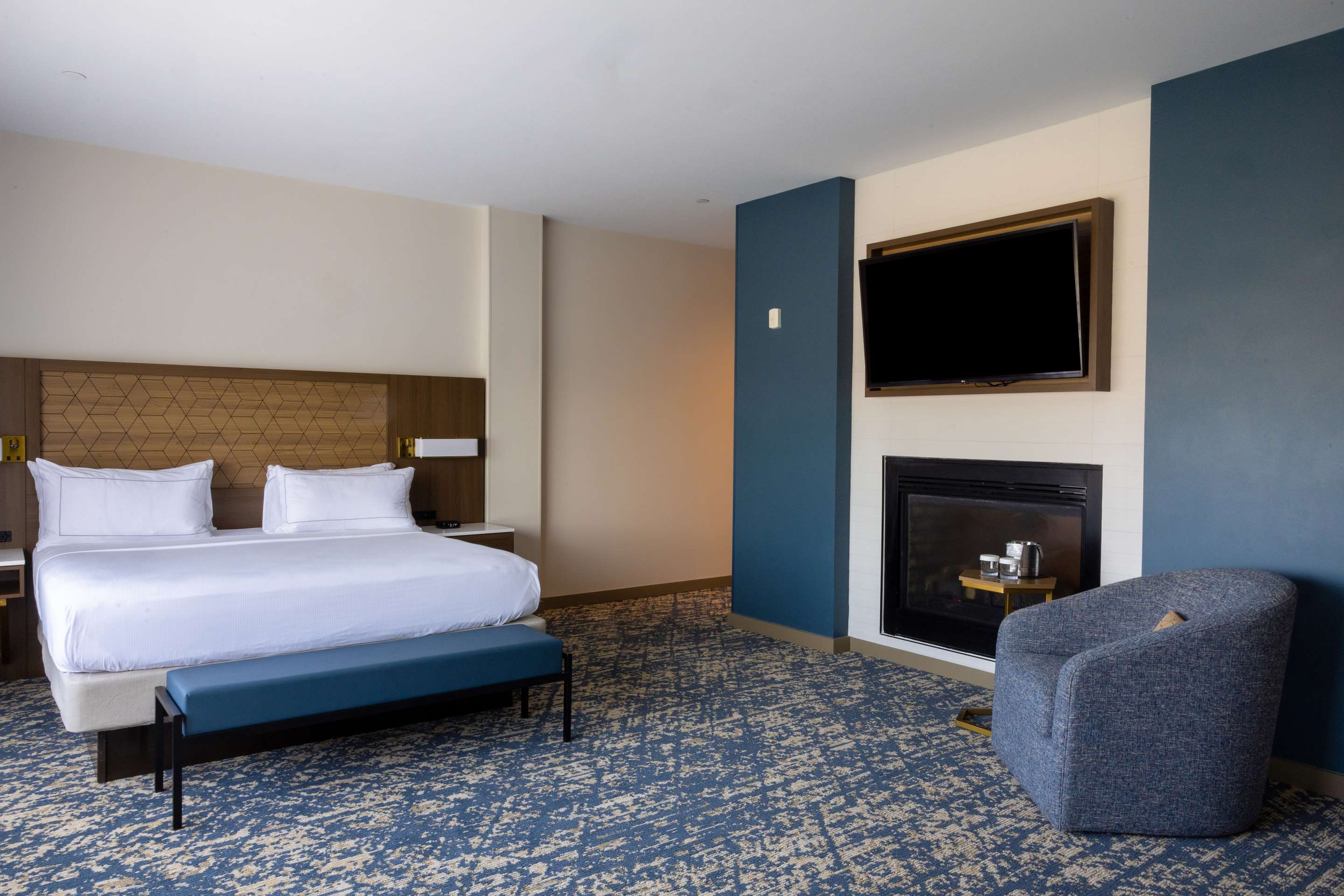 Guest room
