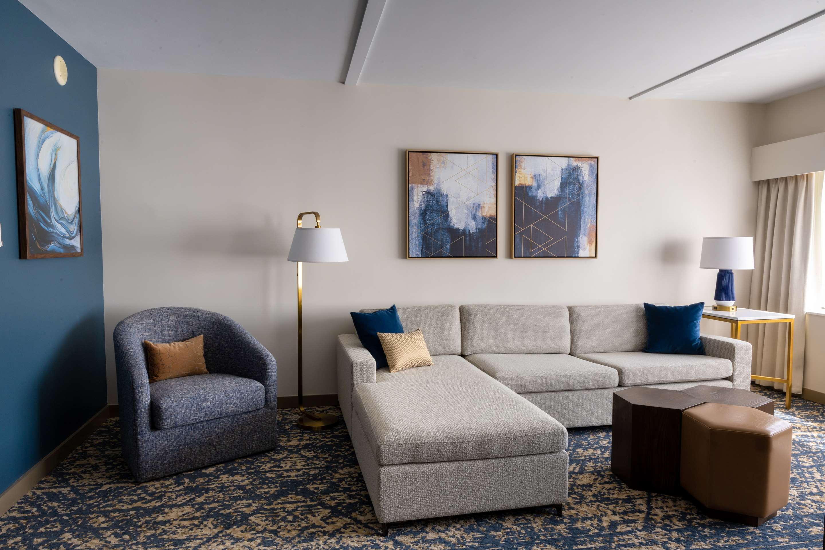 Guest room