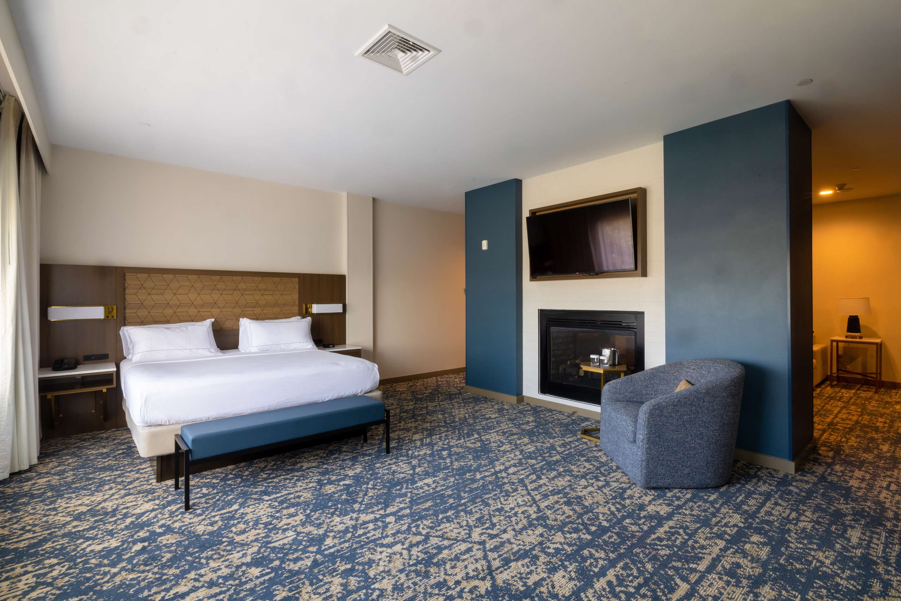 Guest room