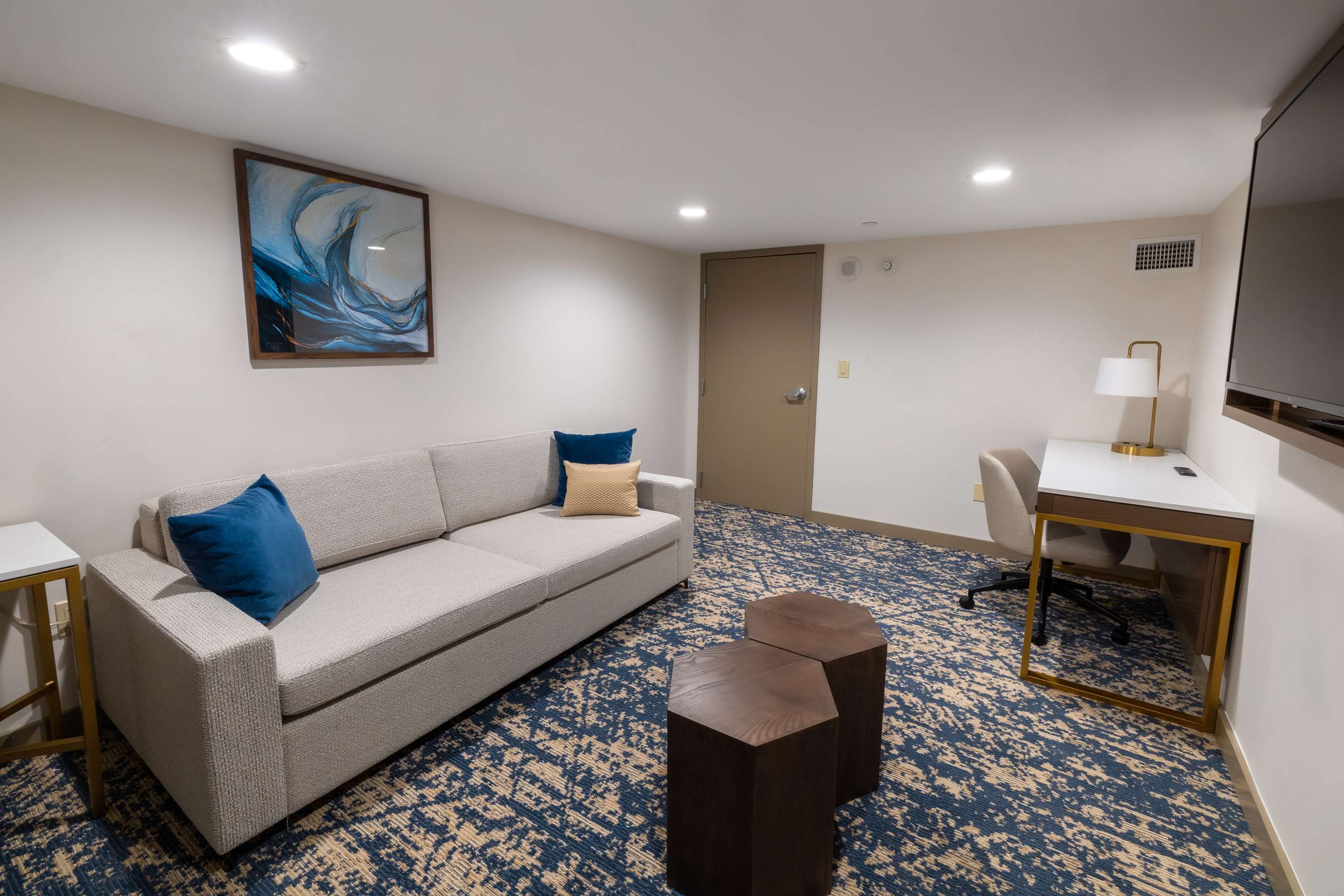 Guest room