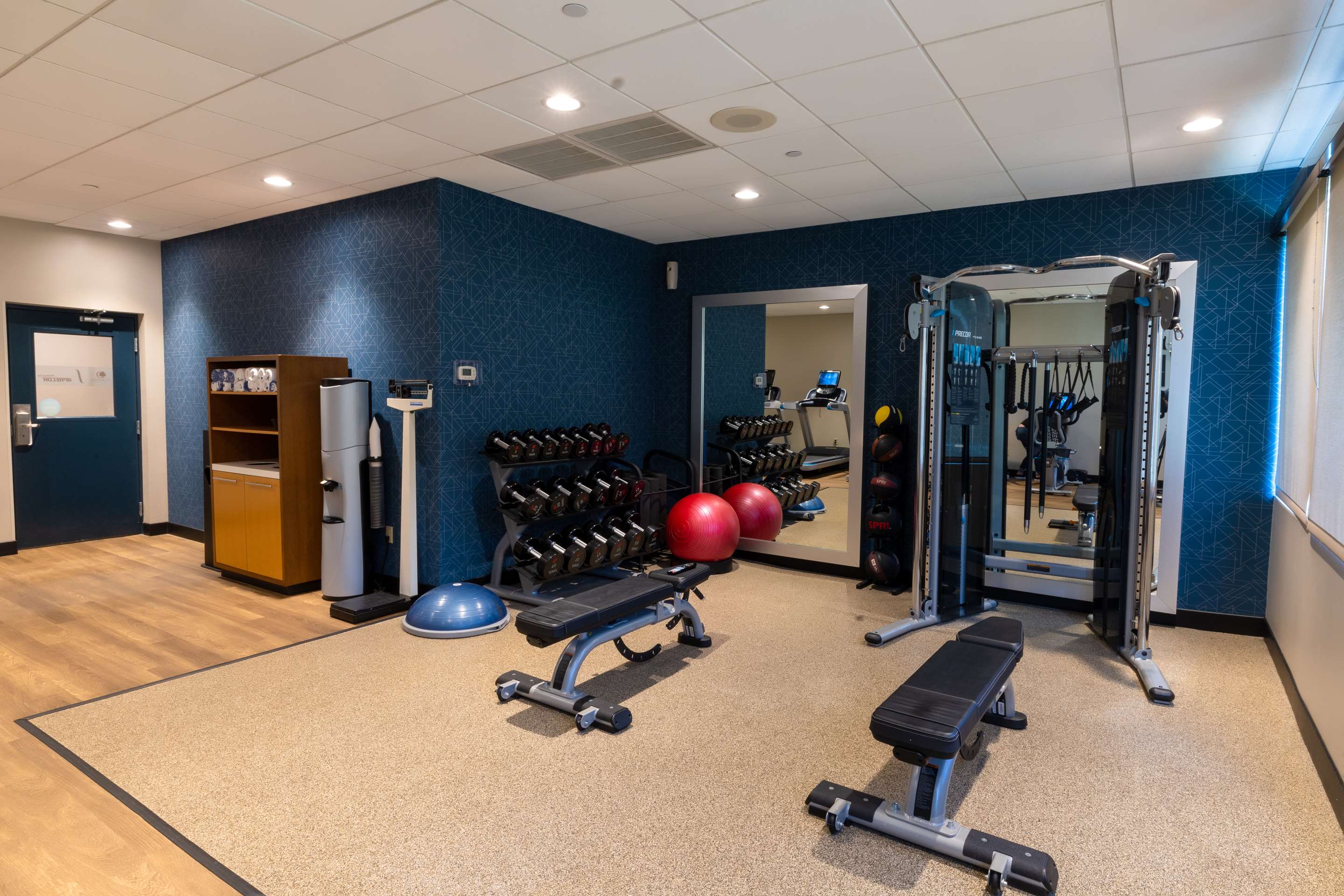 Health club fitness center gym | DoubleTree by Hilton Tinton Falls - Eatontown