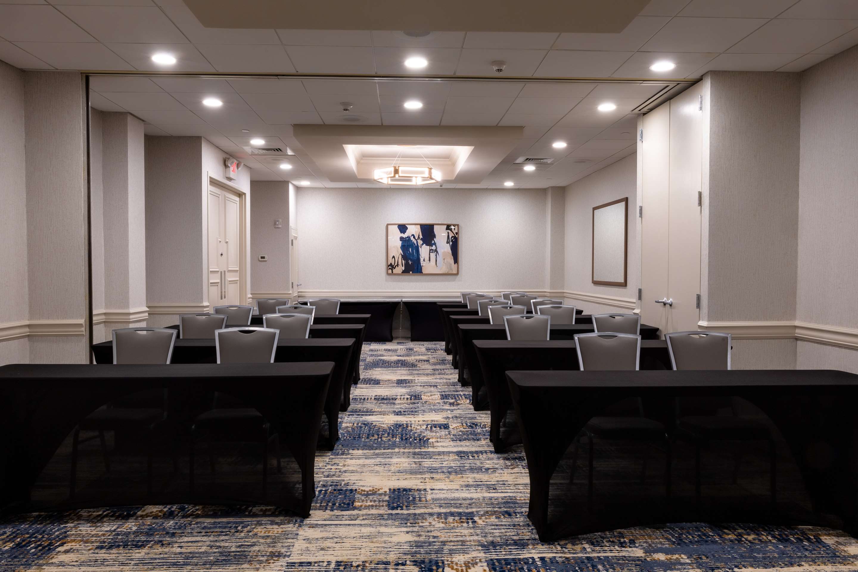 Meeting Room | DoubleTree by Hilton Tinton Falls - Eatontown