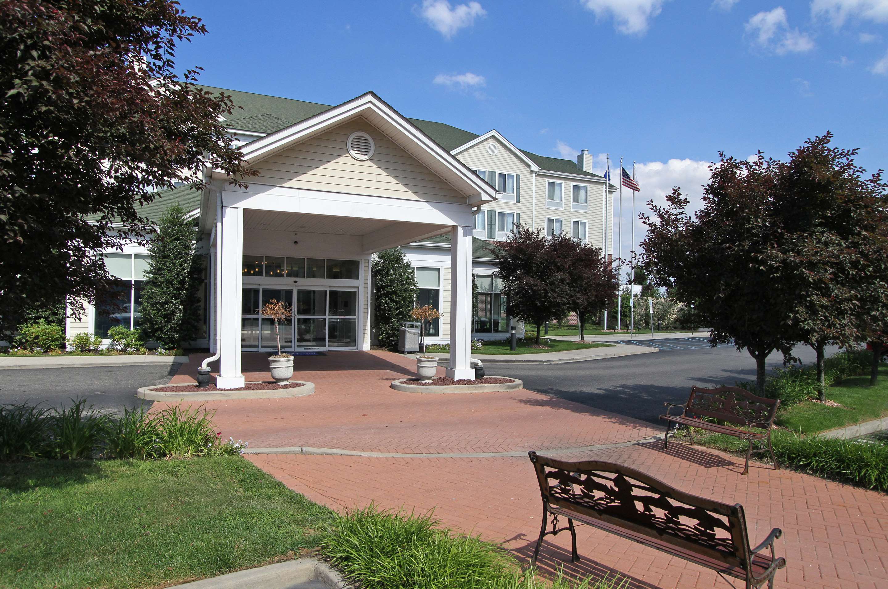 Exterior | Hilton Garden Inn Westbury