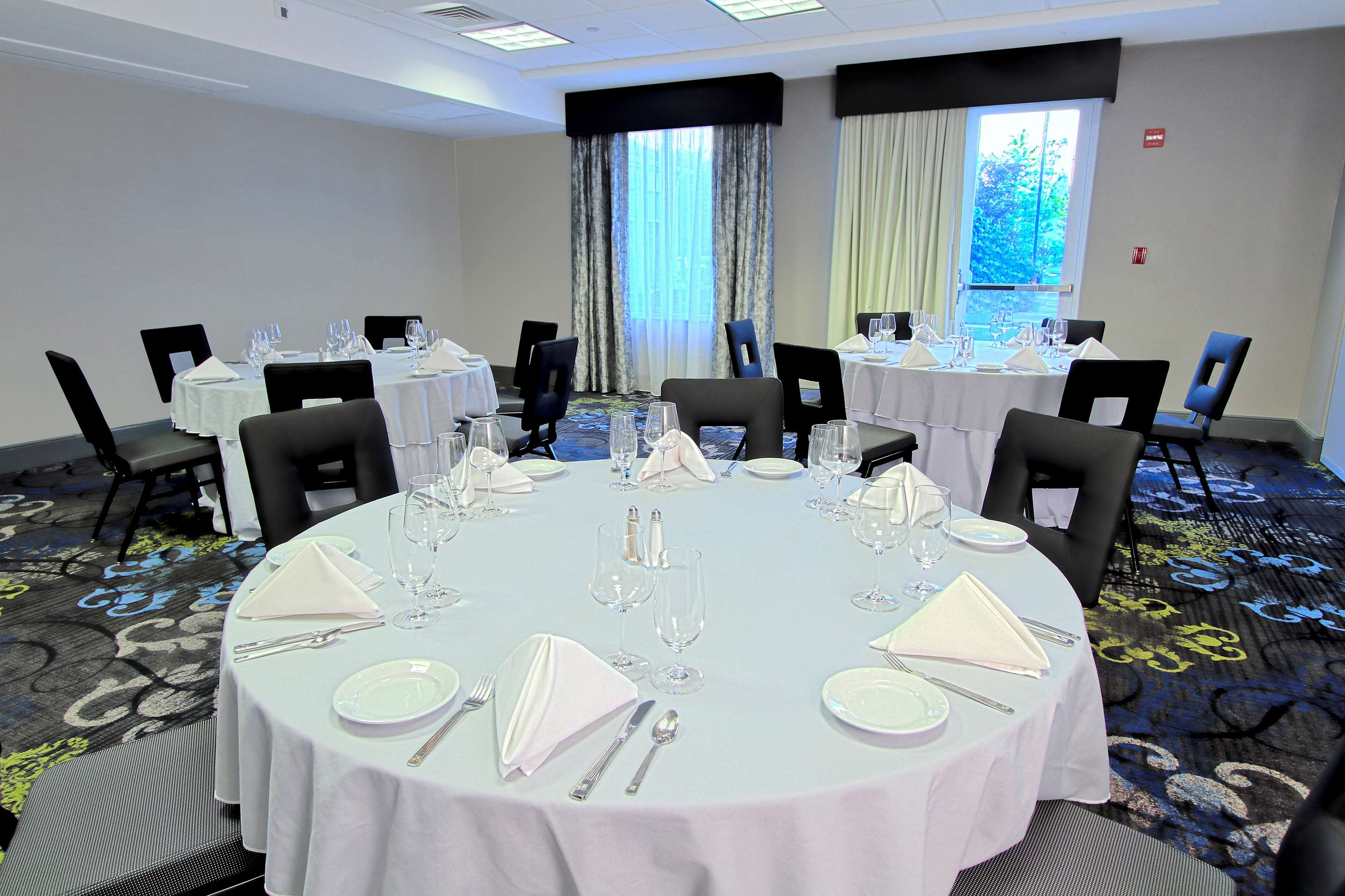 Meeting Room | Hilton Garden Inn Westbury
