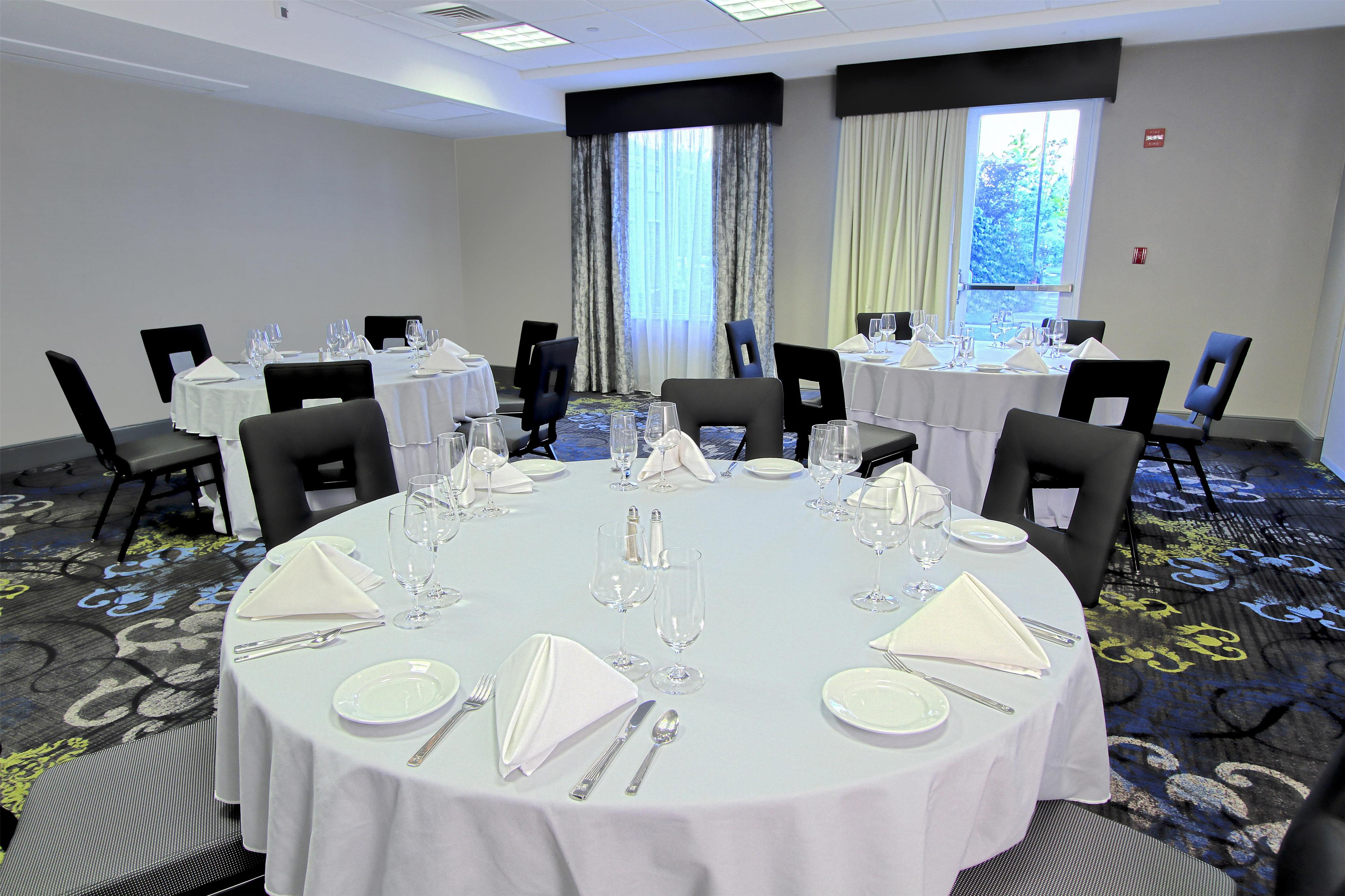 Meeting Room | Hilton Garden Inn Westbury