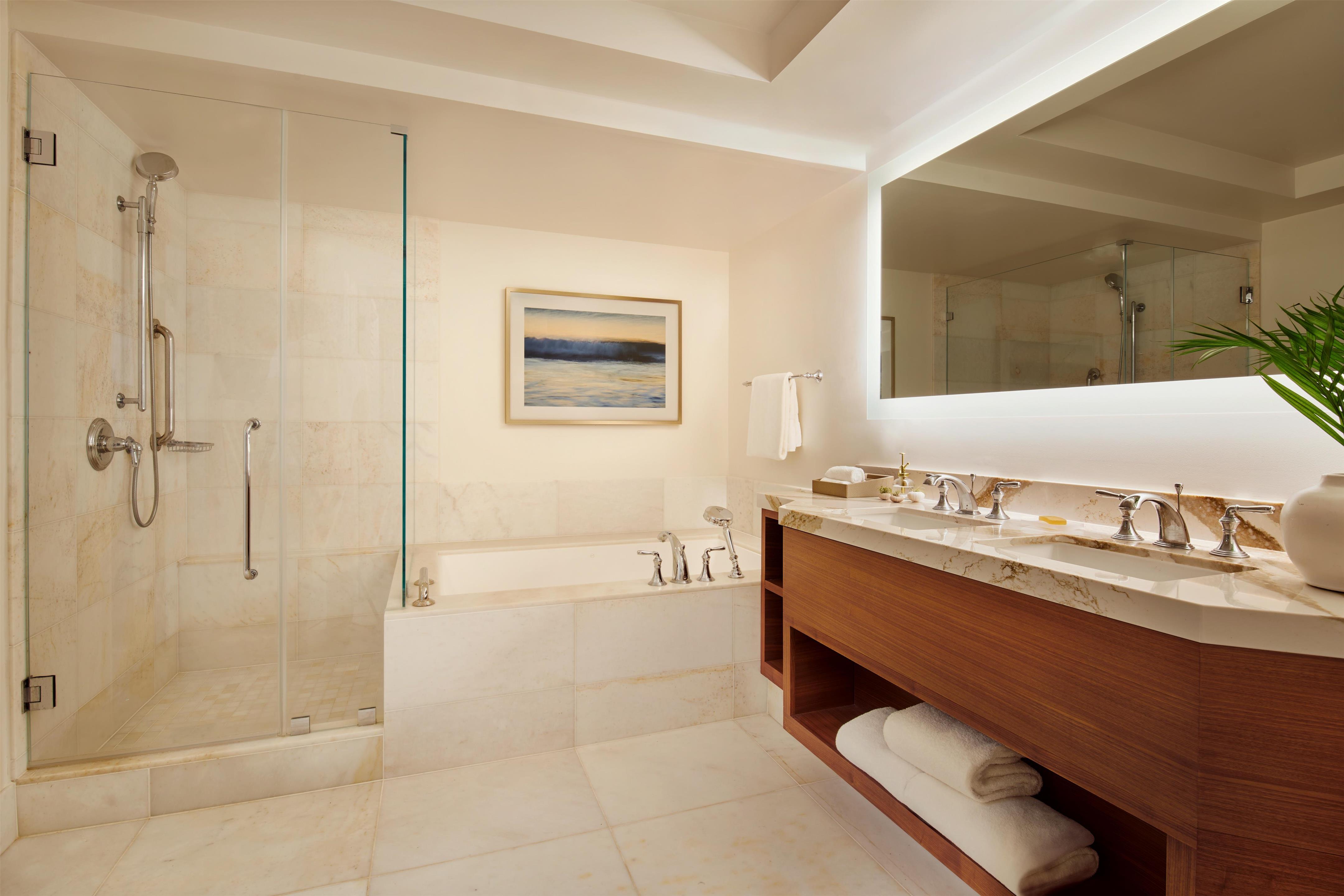 Guest room bath
