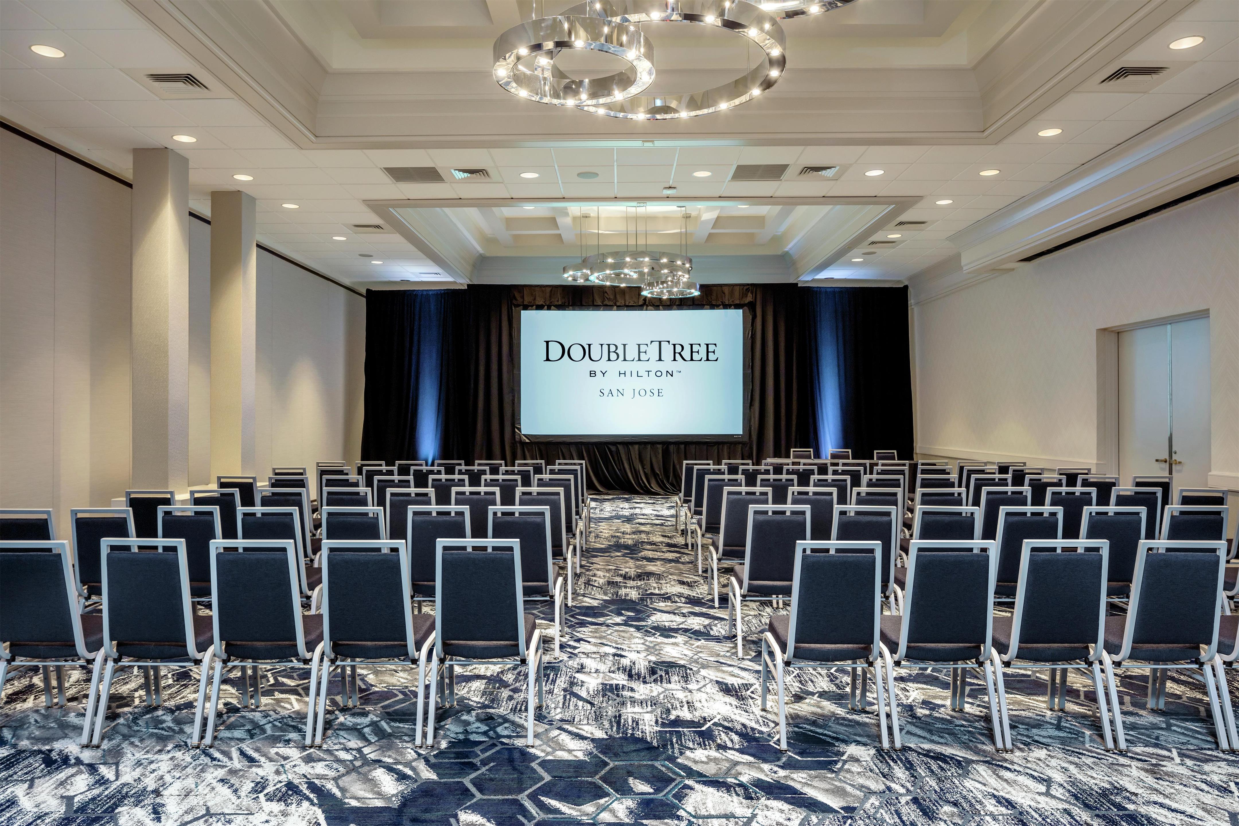 Meeting Room | DoubleTree by Hilton San Jose