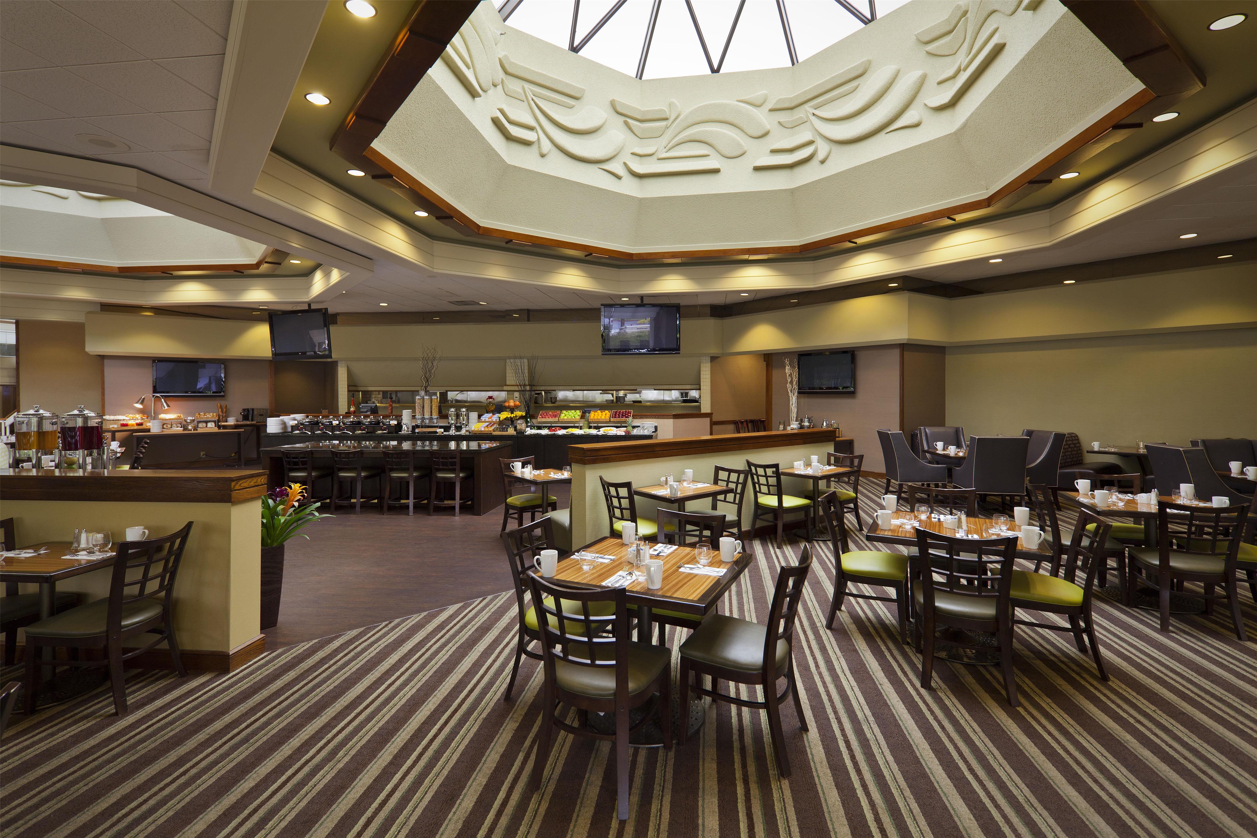Breakfast Area | DoubleTree by Hilton San Jose