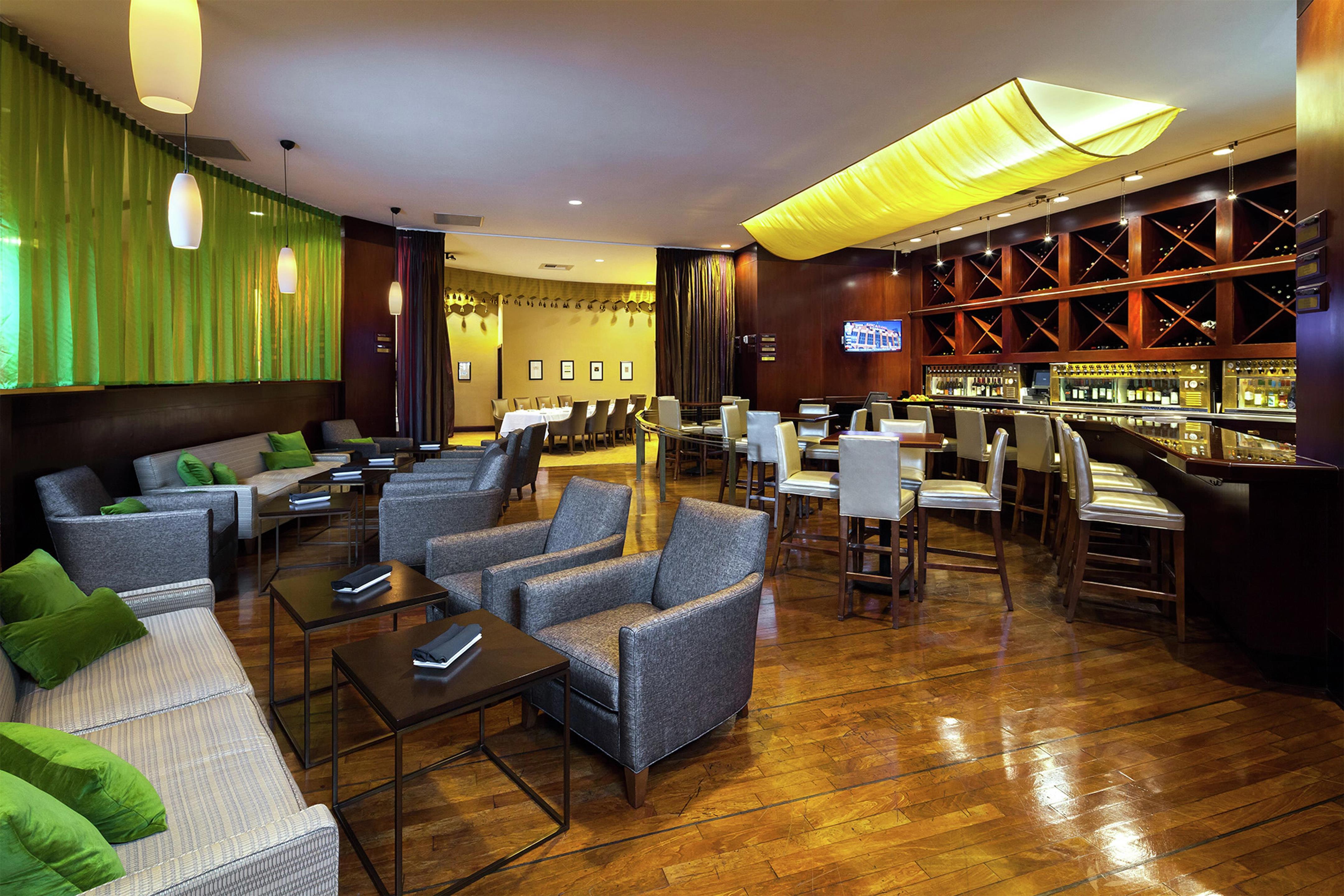 BarLounge | DoubleTree by Hilton San Jose