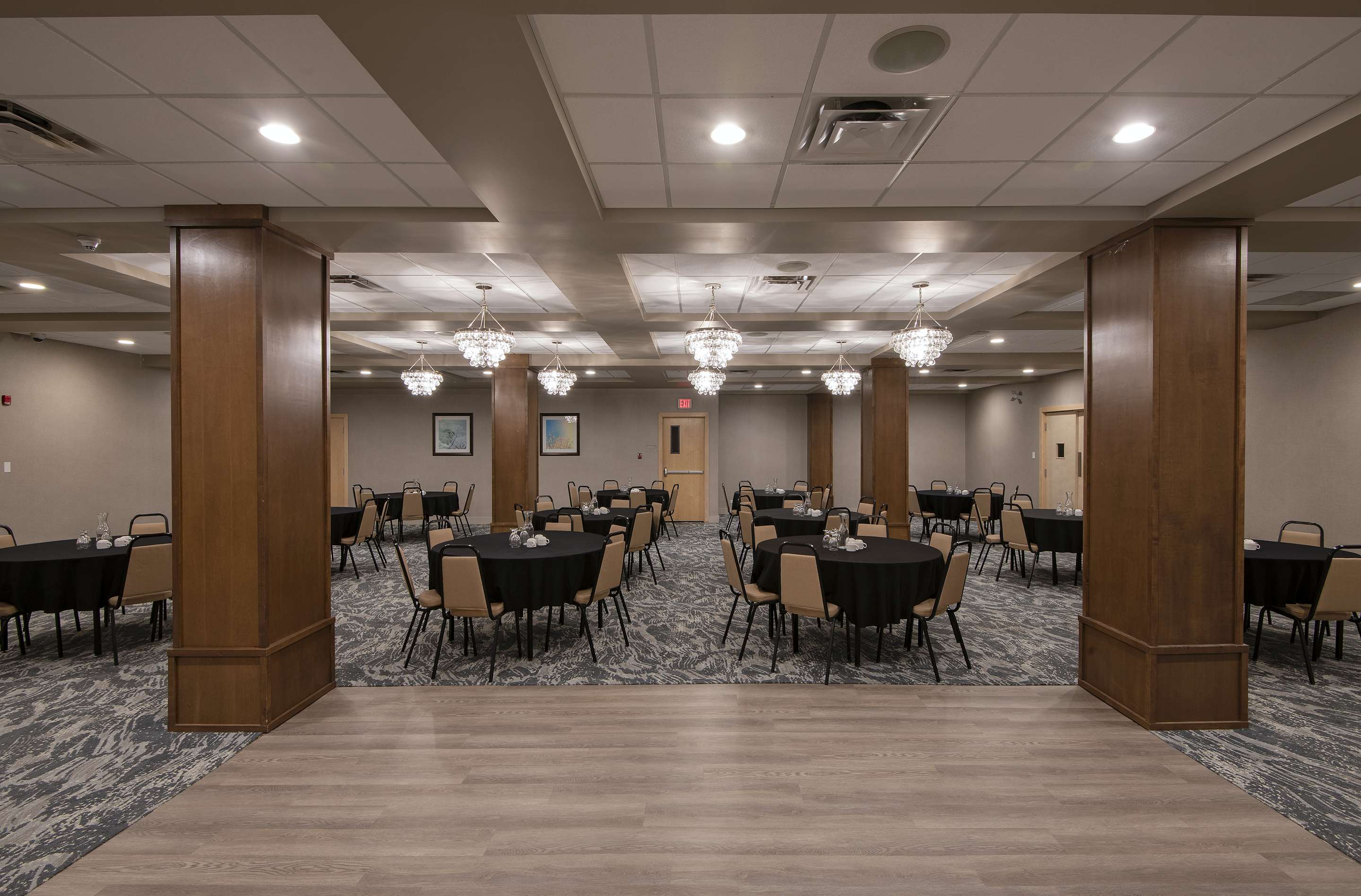 Meeting Room | DoubleTree by Hilton Hotel Kamloops