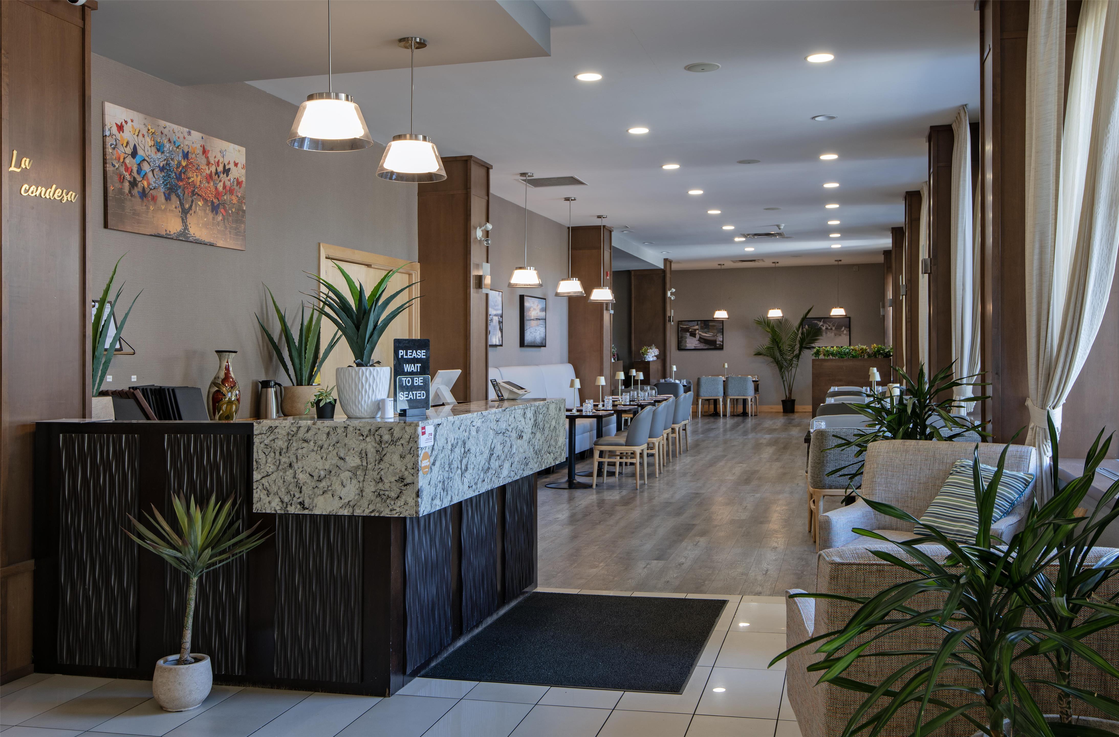 Restaurant | DoubleTree by Hilton Hotel Kamloops