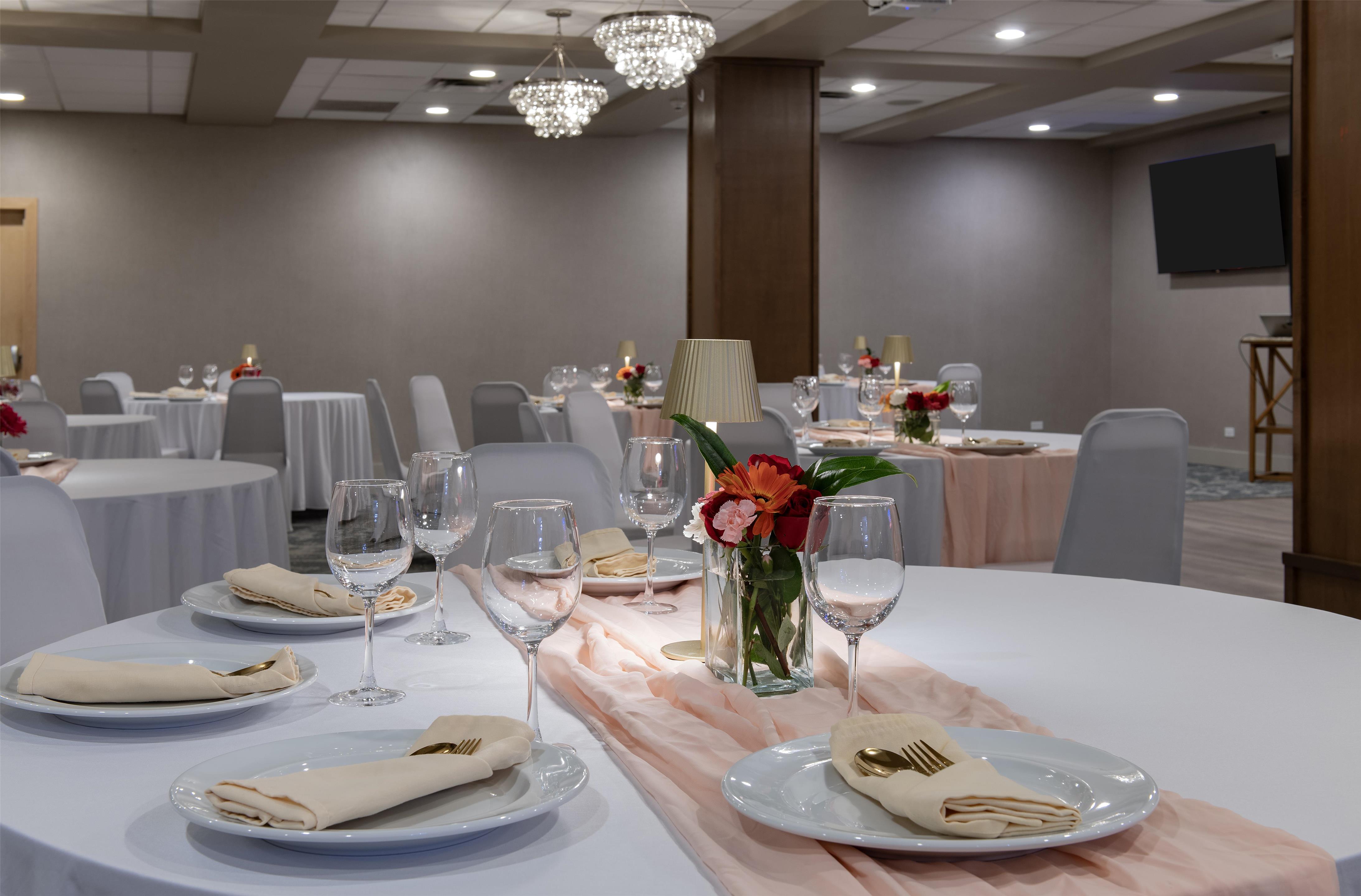 Meeting Room | DoubleTree by Hilton Hotel Kamloops