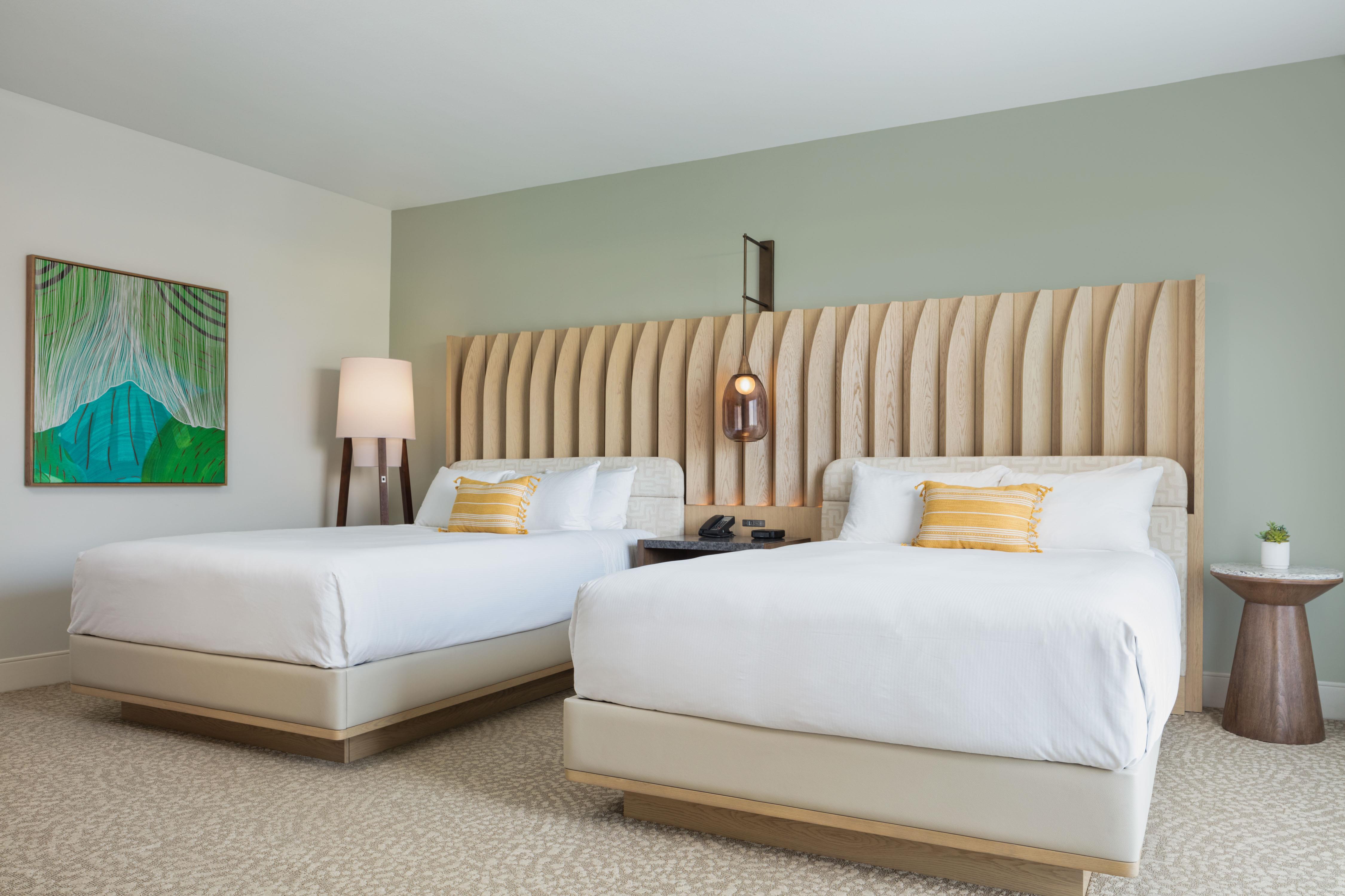 Hilton Waikoloa Village Room Type - PALACE OCEAN VIEW 2 QUEENS