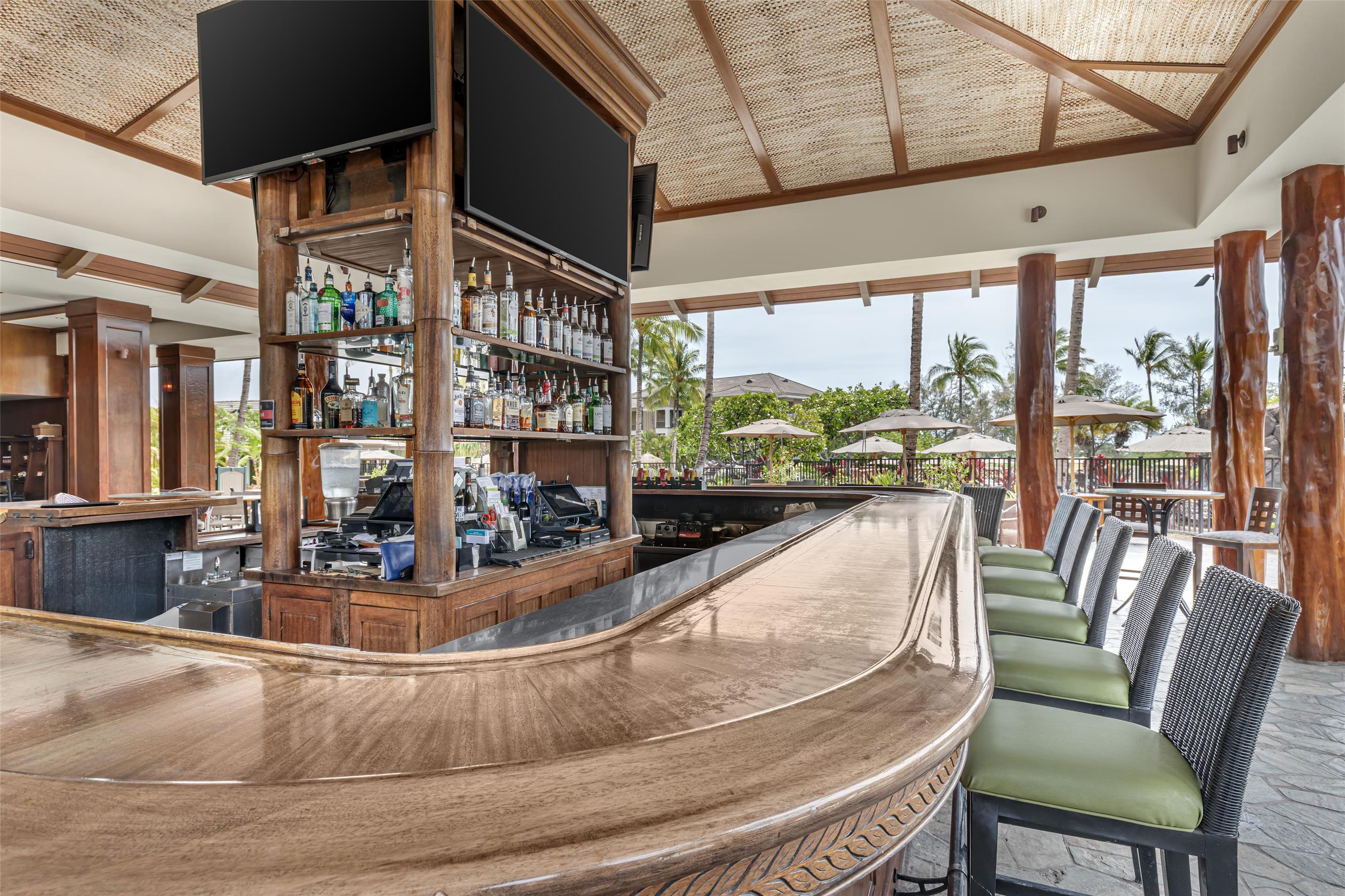 BarLounge | Hilton Grand Vacations Club Kings’ Land Waikoloa