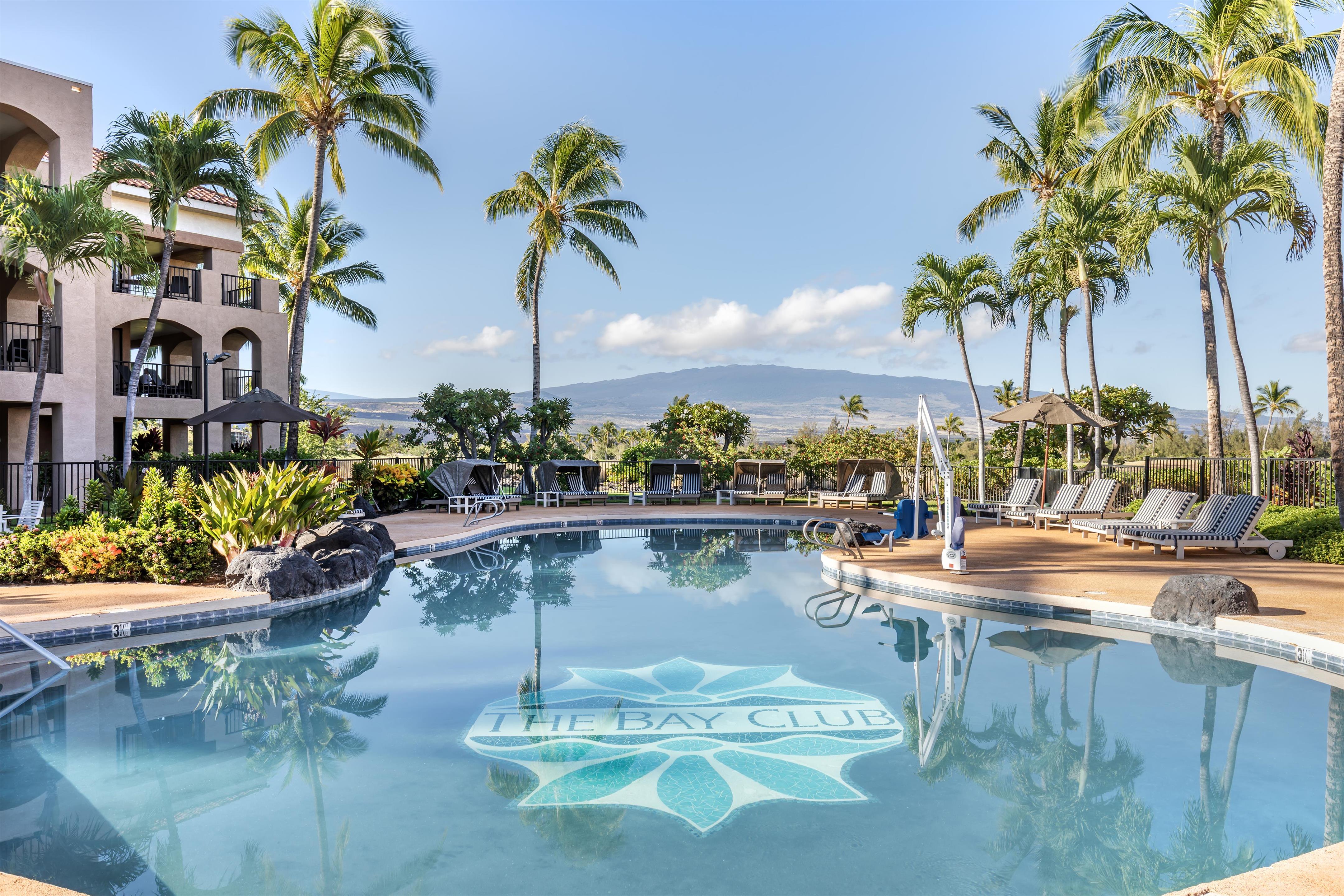Pool | Hilton Grand Vacations Club Kohala Suites Waikoloa