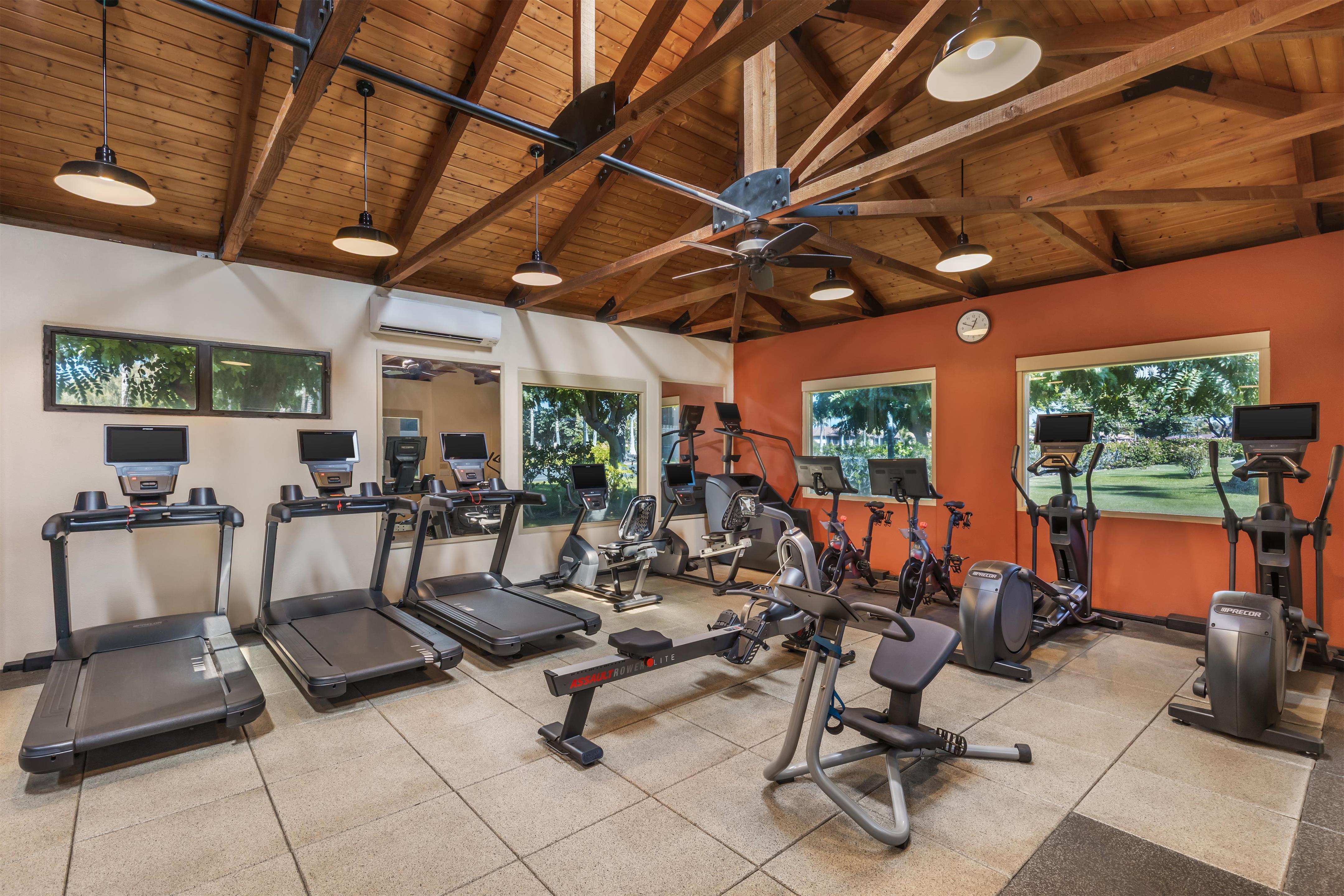 Health club fitness center gym | Hilton Grand Vacations Club Kohala Suites Waikoloa