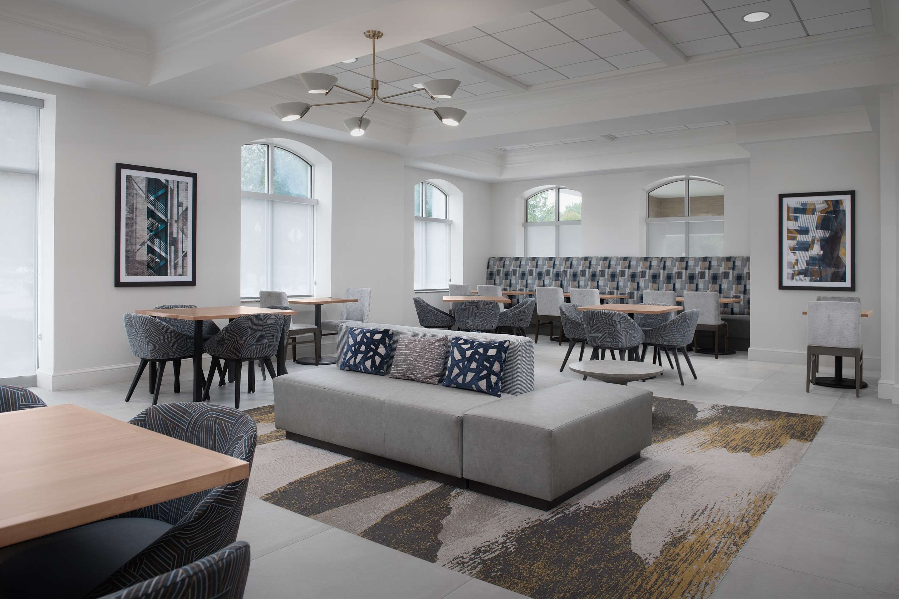 Restaurant | Hilton Garden Inn West Lafayette Wabash Landing