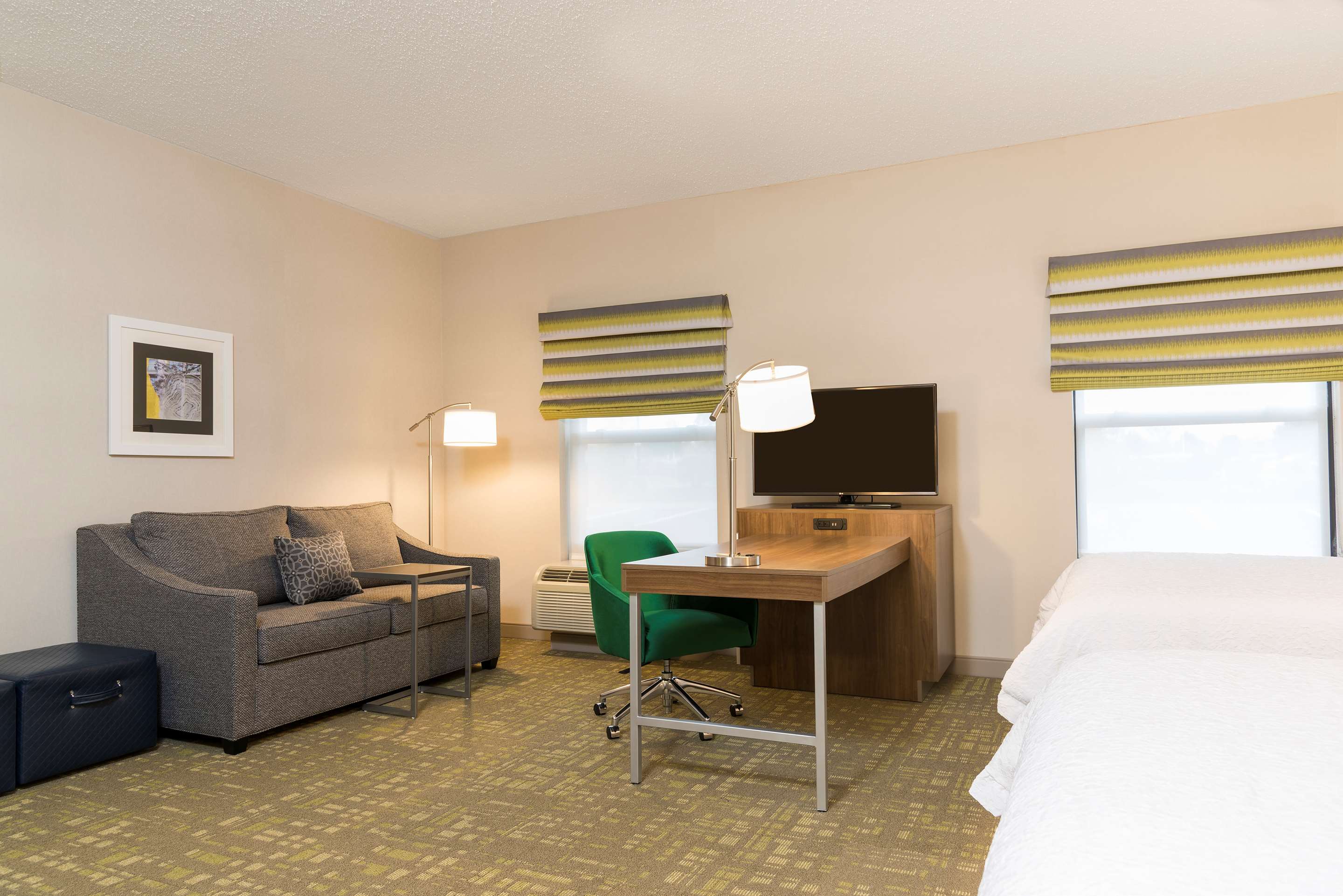 Guest room