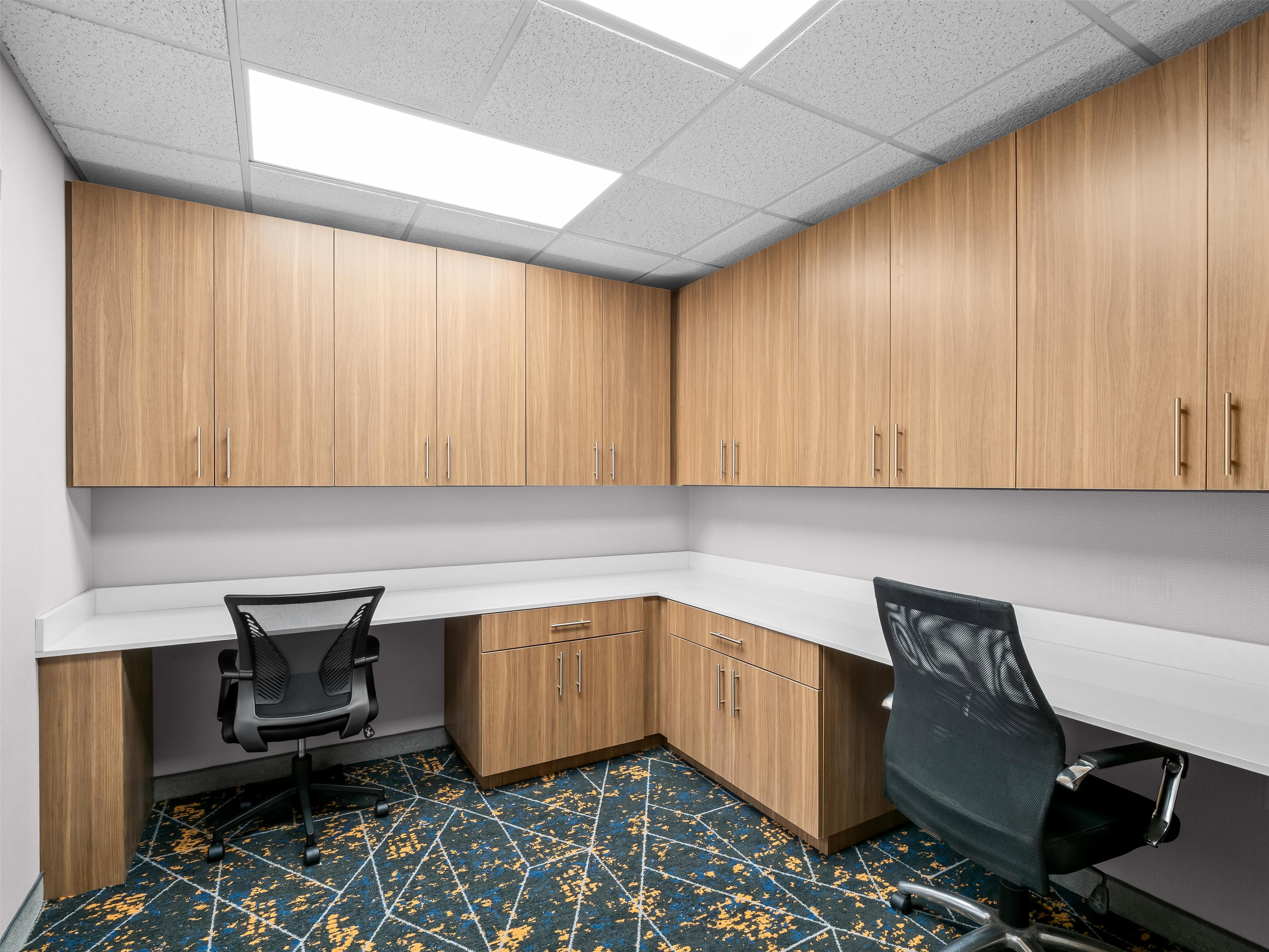 Business Center | Hampton Inn & Suites East Lansing/Okemos