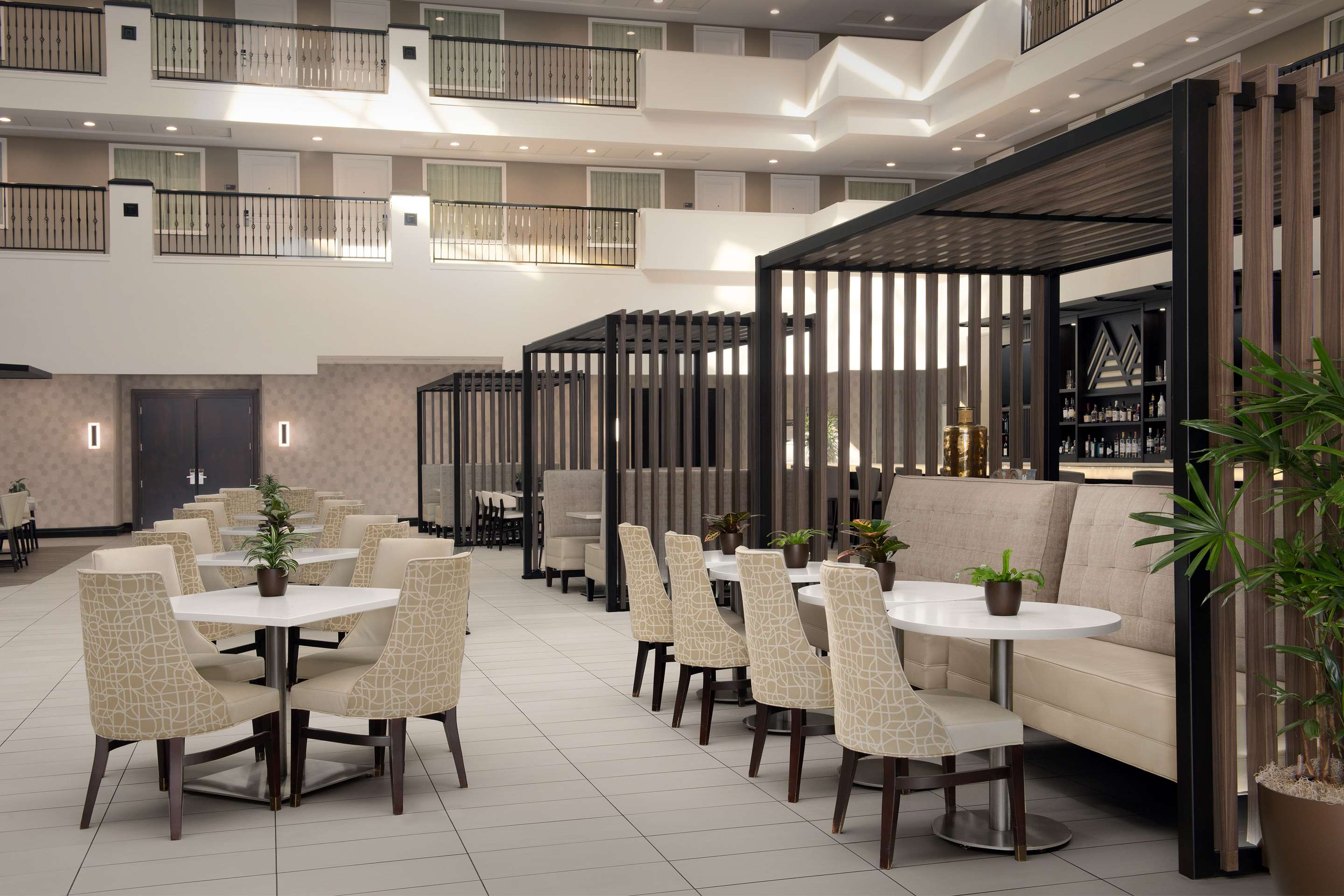 Lobby | Embassy Suites La Quinta Hotel & Spa