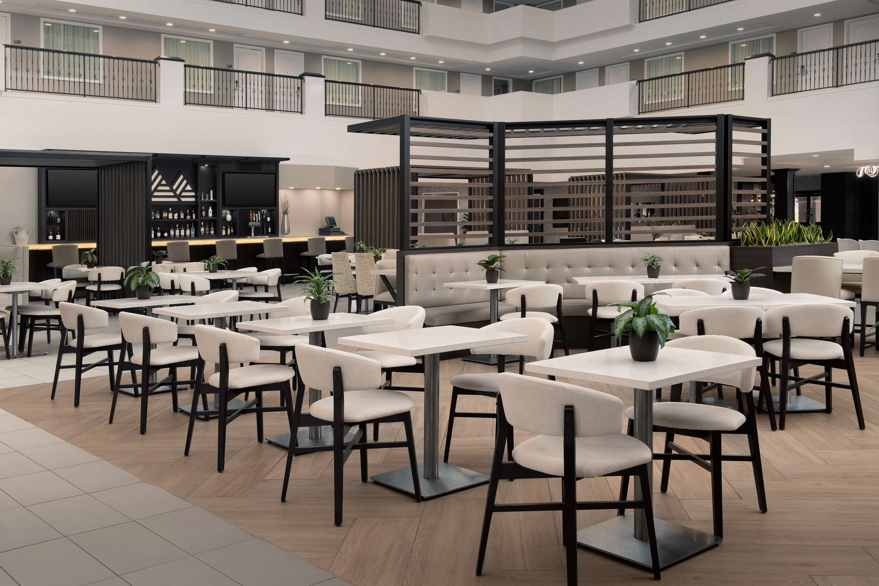 Restaurant | Embassy Suites La Quinta Hotel & Spa