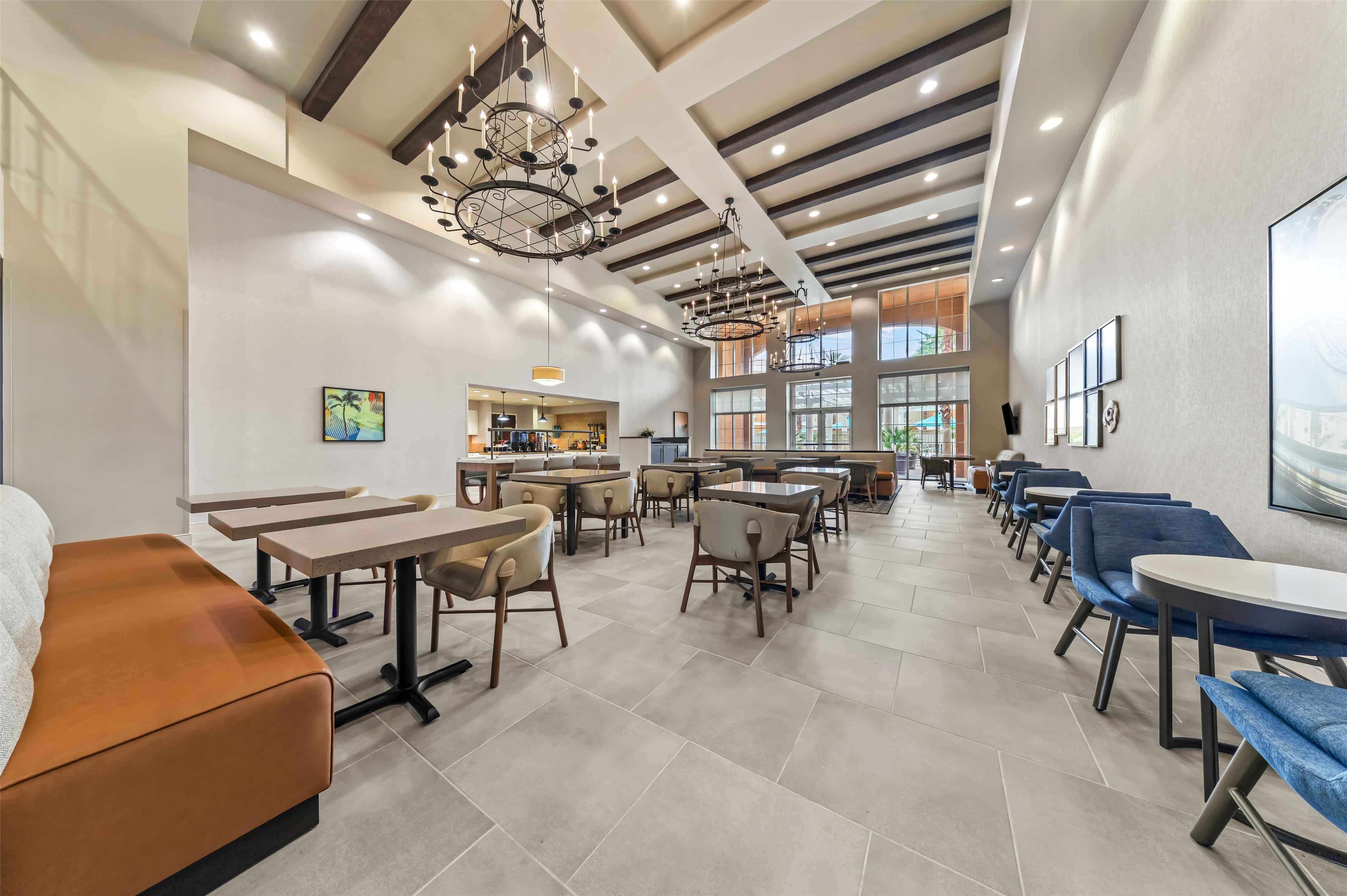 Breakfast Area | Homewood Suites by Hilton La Quinta