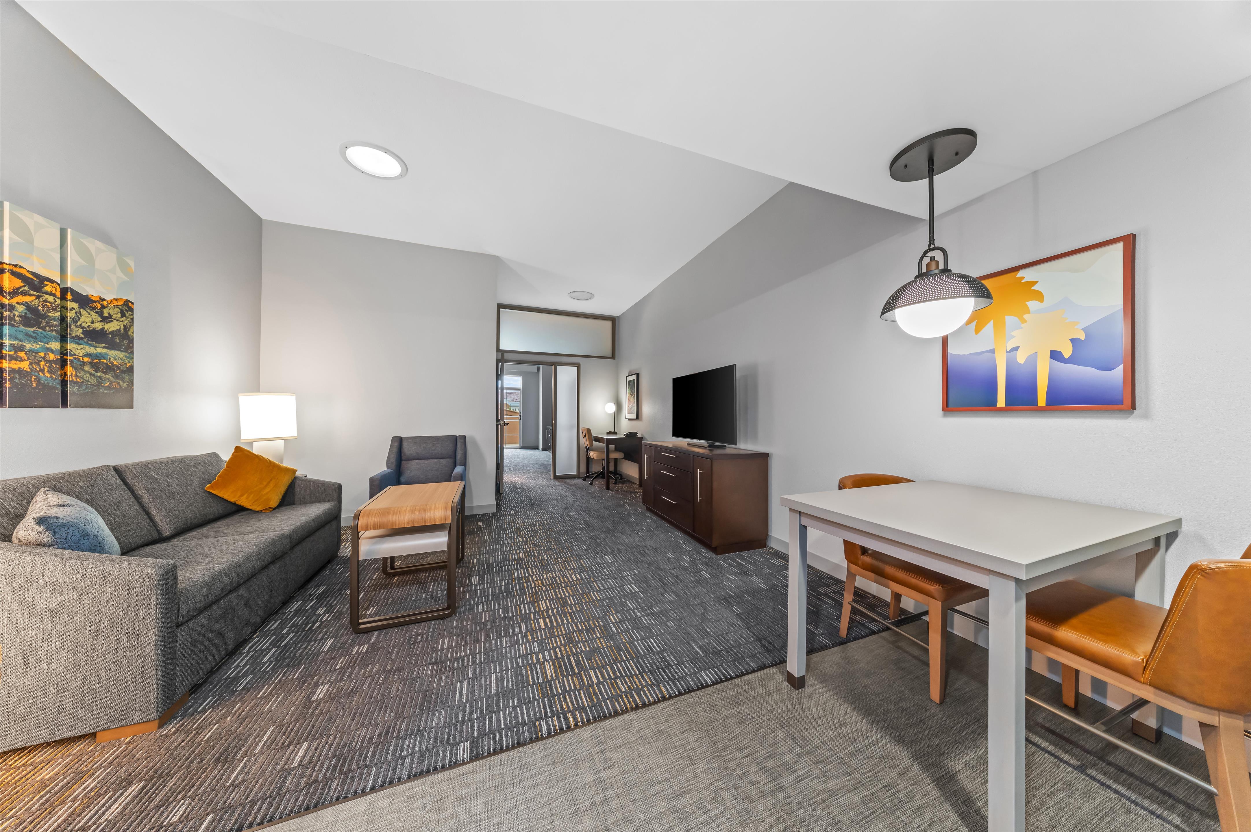 Guest room