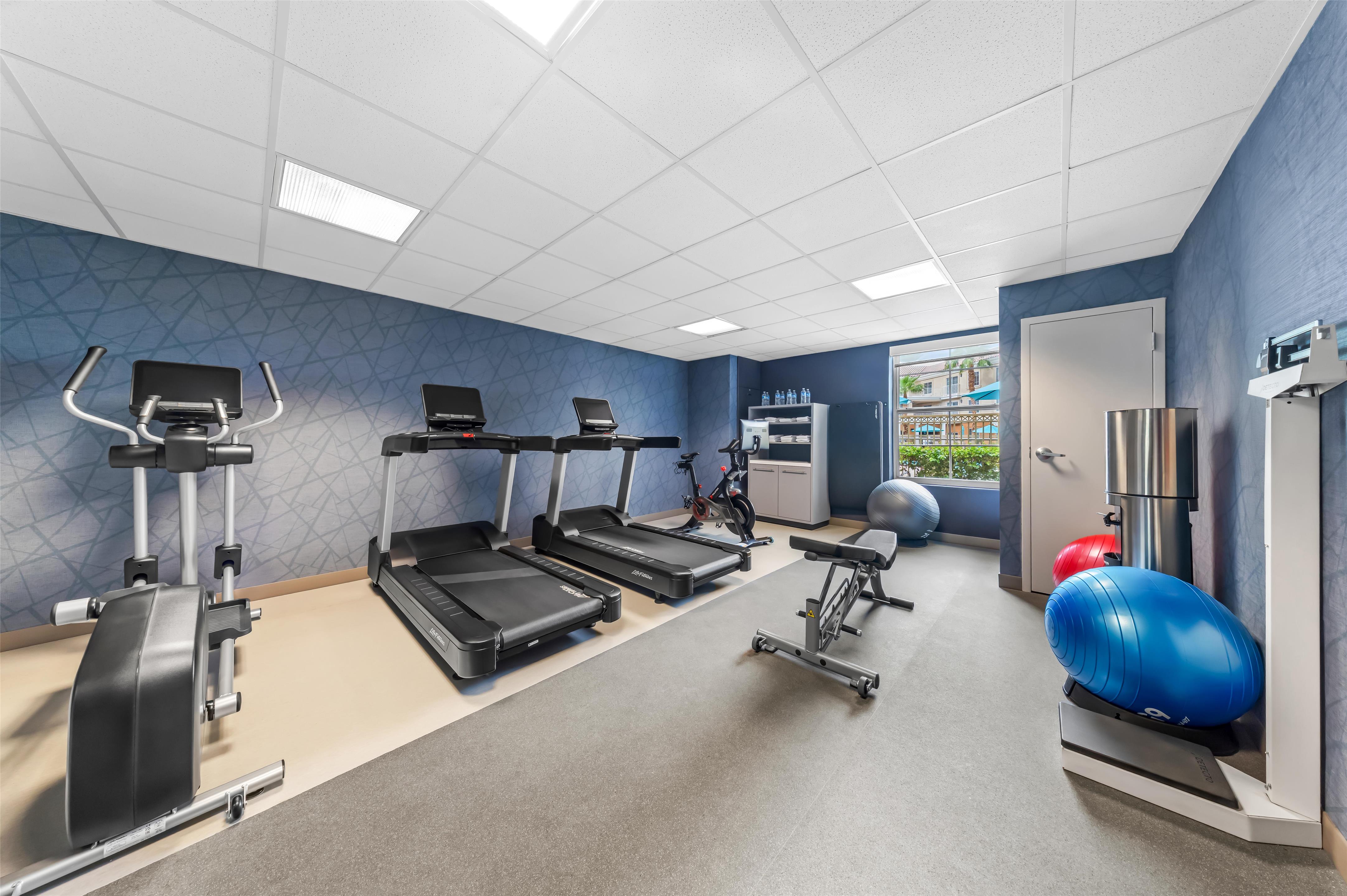Health club fitness center gym | Homewood Suites by Hilton La Quinta