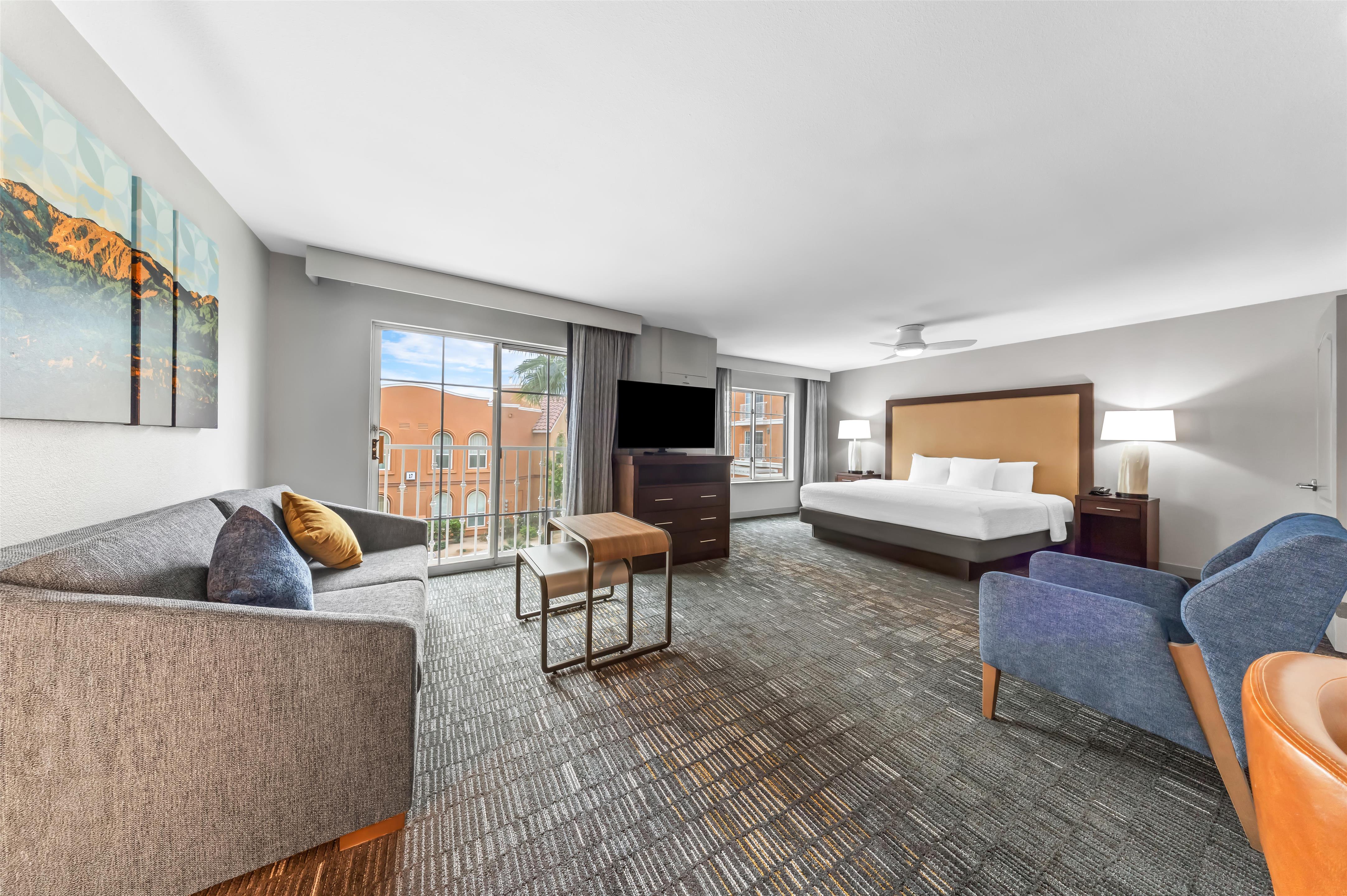 Guest room