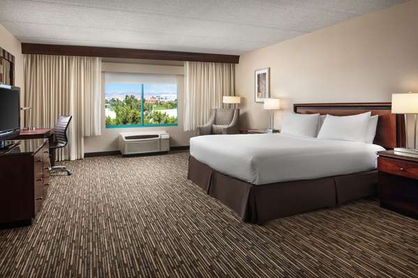  - DoubleTree by Hilton Hotel Las Vegas Airport - I-215, Exit 9
