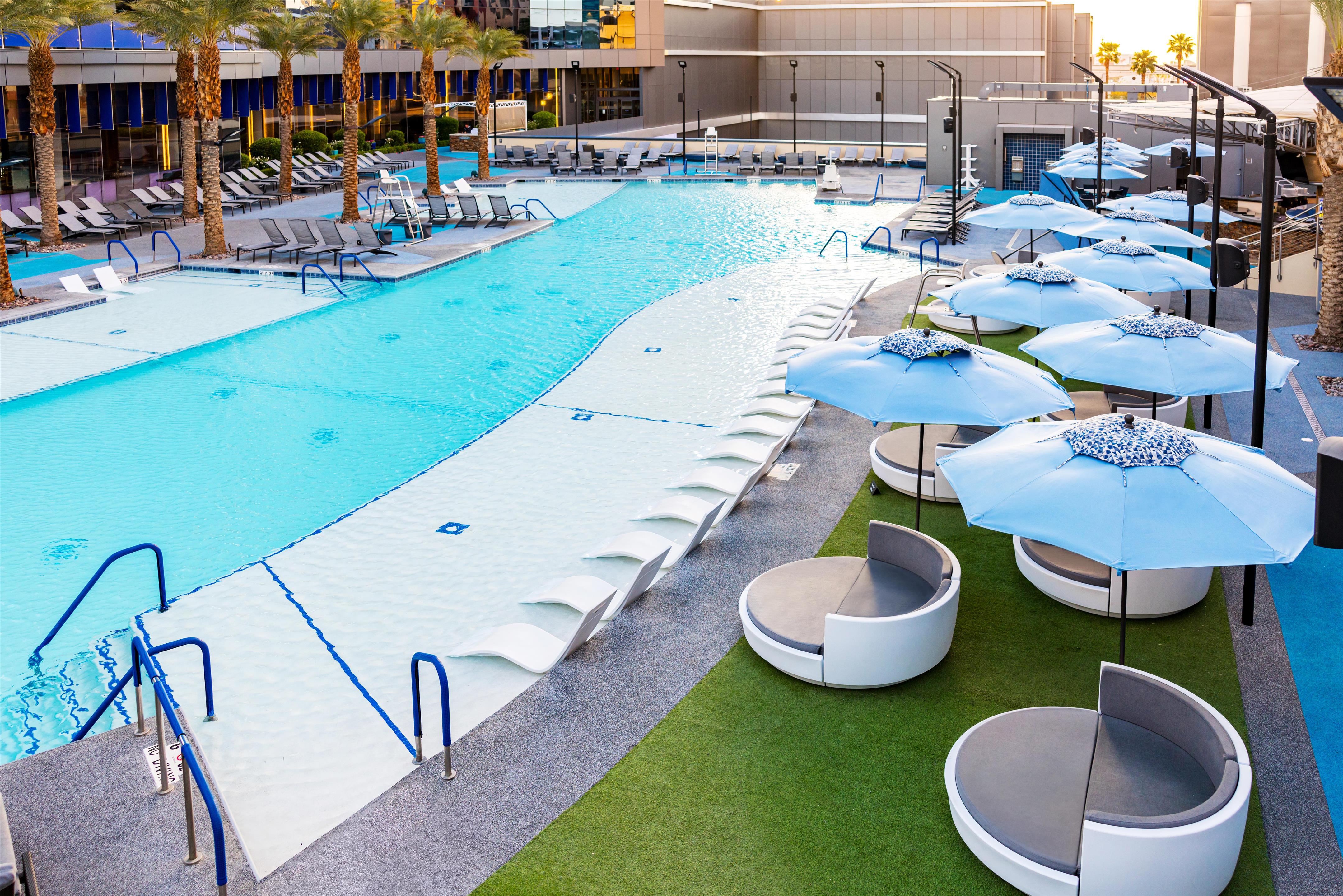 Pool | Hilton Grand Vacations Club Elara Center Strip Las Vegas