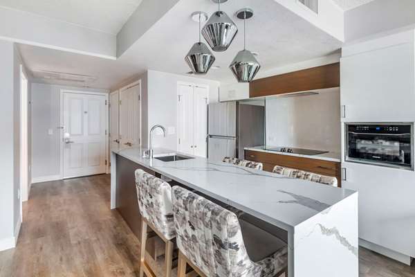  - Hilton Grand Vacations at the Flamingo Las Vegas - I-15, Exit 38