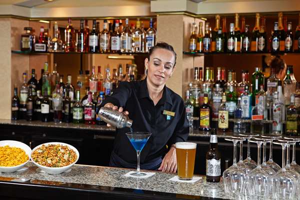 Restaurant - Embassy Suites LAX Airport Los Angeles