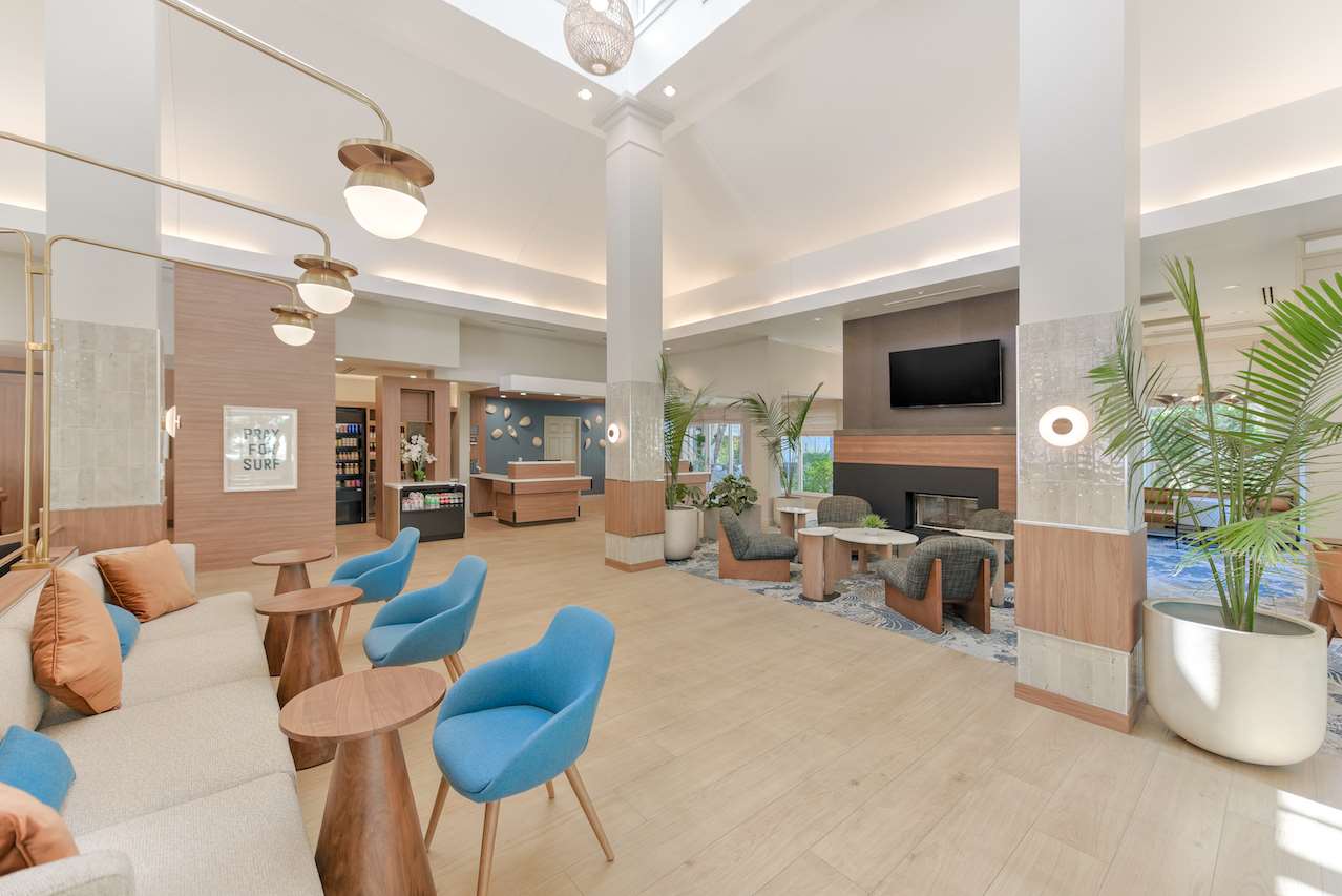 Lobby | The Hilton Garden Inn LAX El Segundo