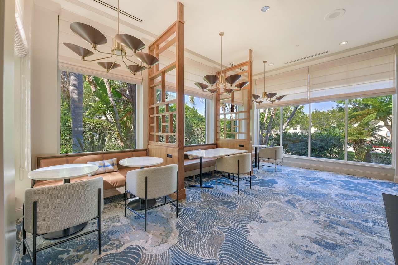Breakfast Area | The Hilton Garden Inn LAX El Segundo