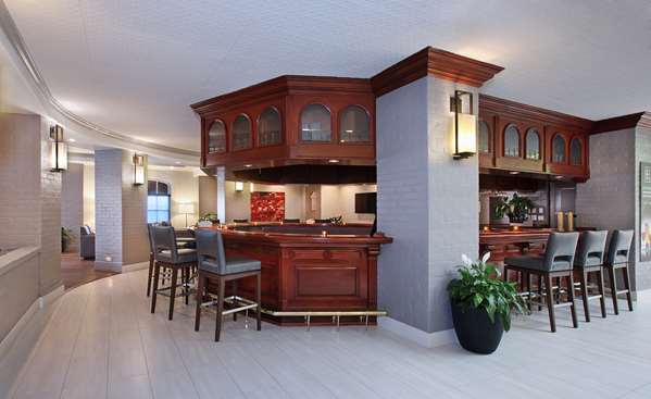 Restaurant - Embassy Suites North Anaheim