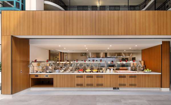 Amenities - Embassy Suites North Anaheim