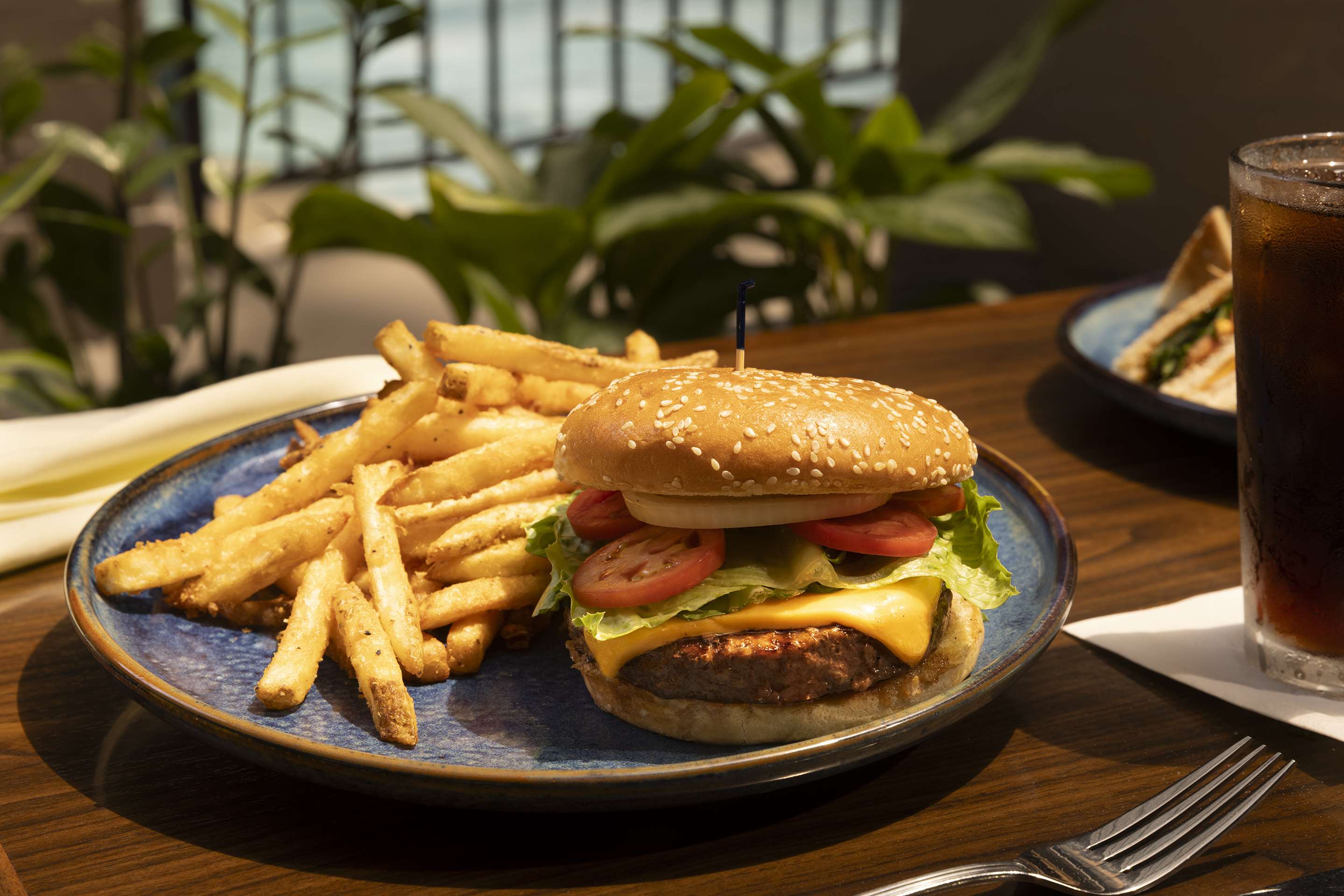 Restaurant | Embassy Suites by Hilton Anaheim North