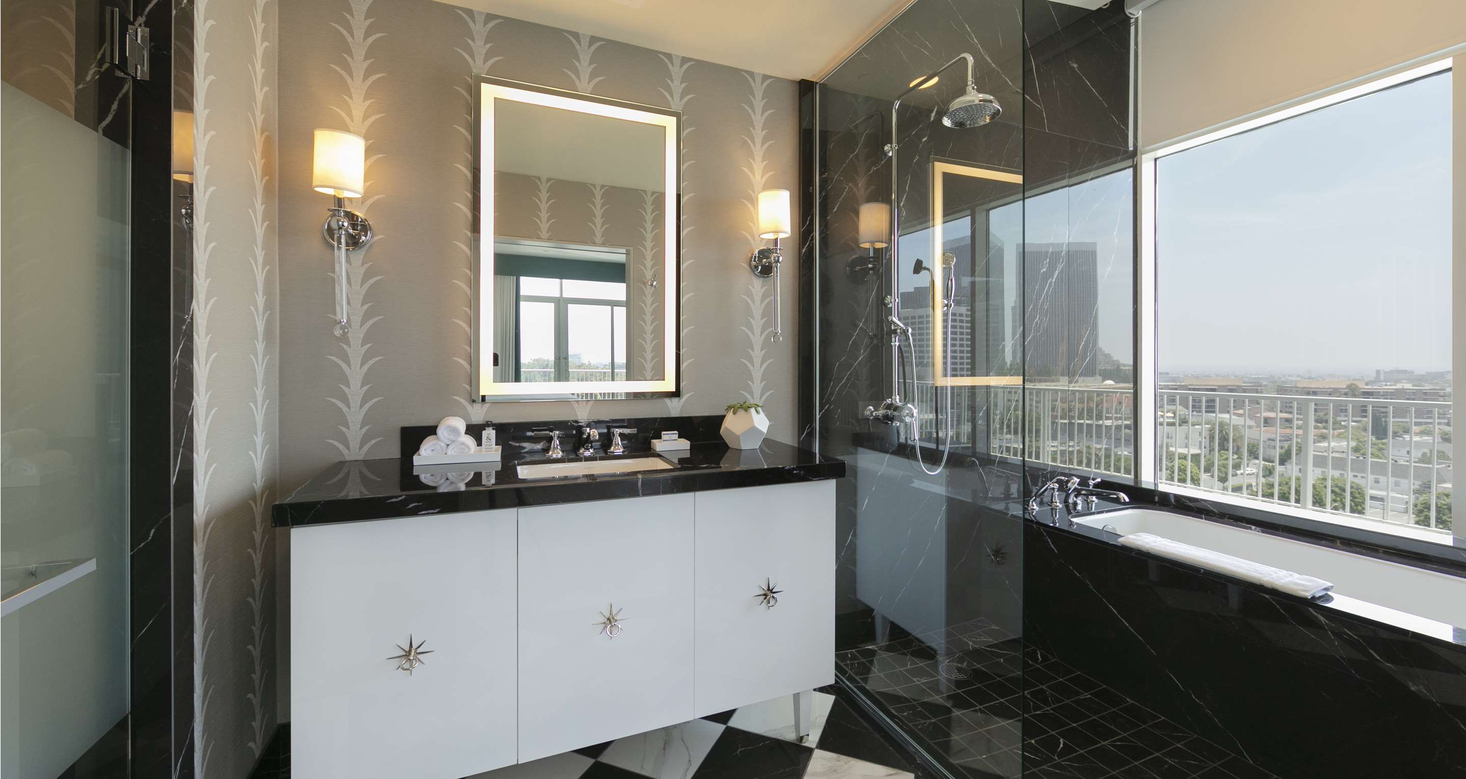 Guest room