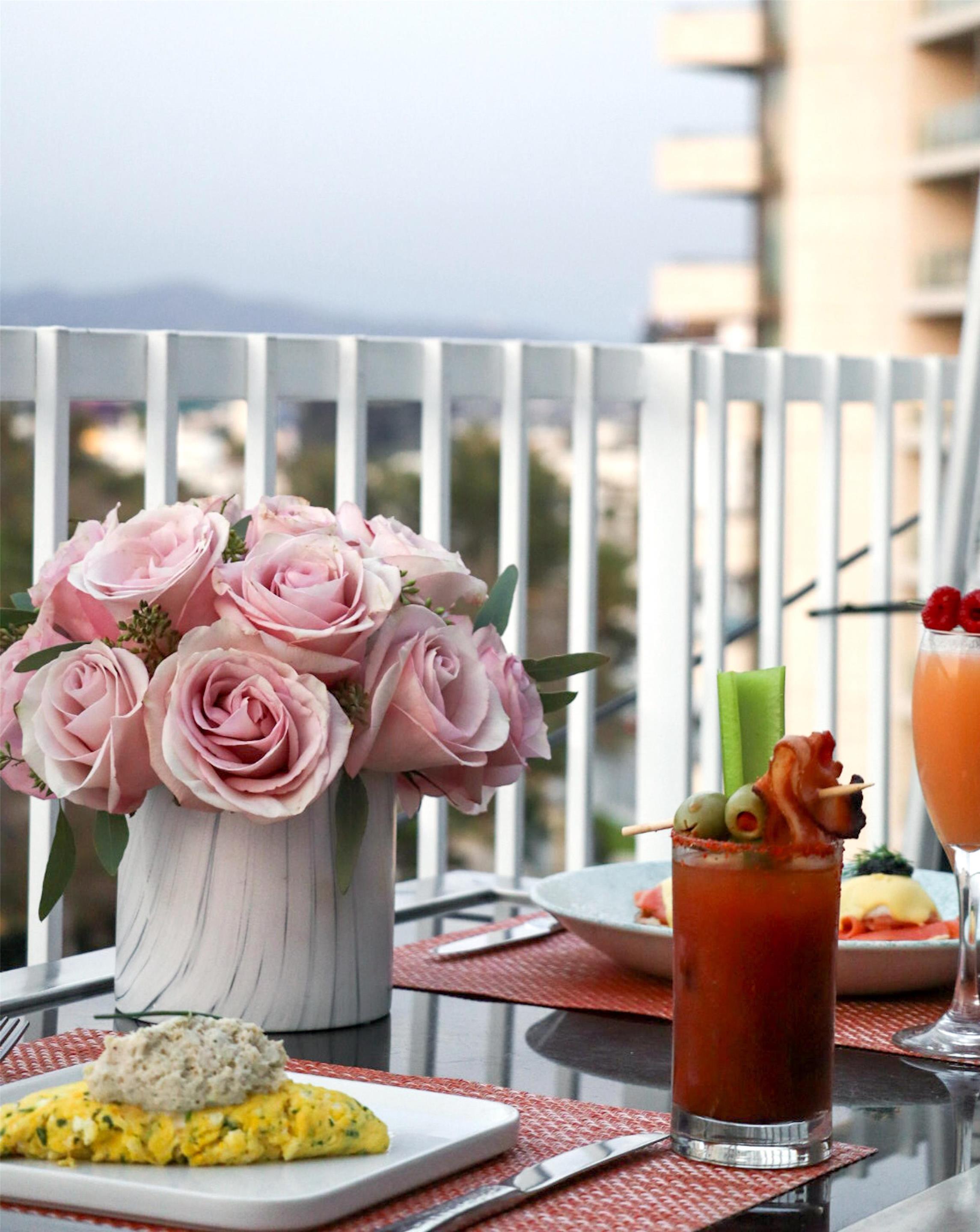 Restaurant | The Beverly Hilton