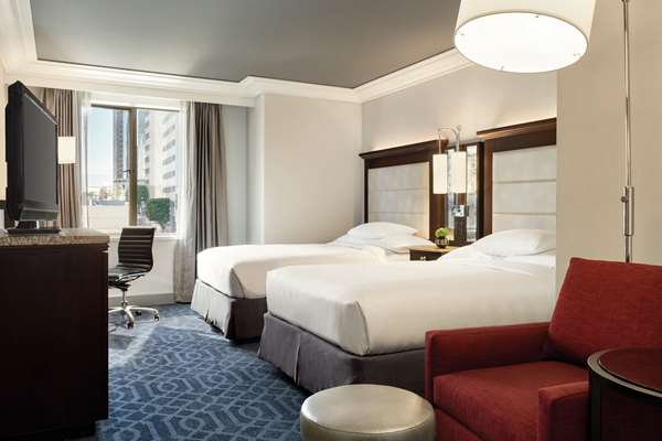  - Hilton Checkers Hotel Los Angeles
