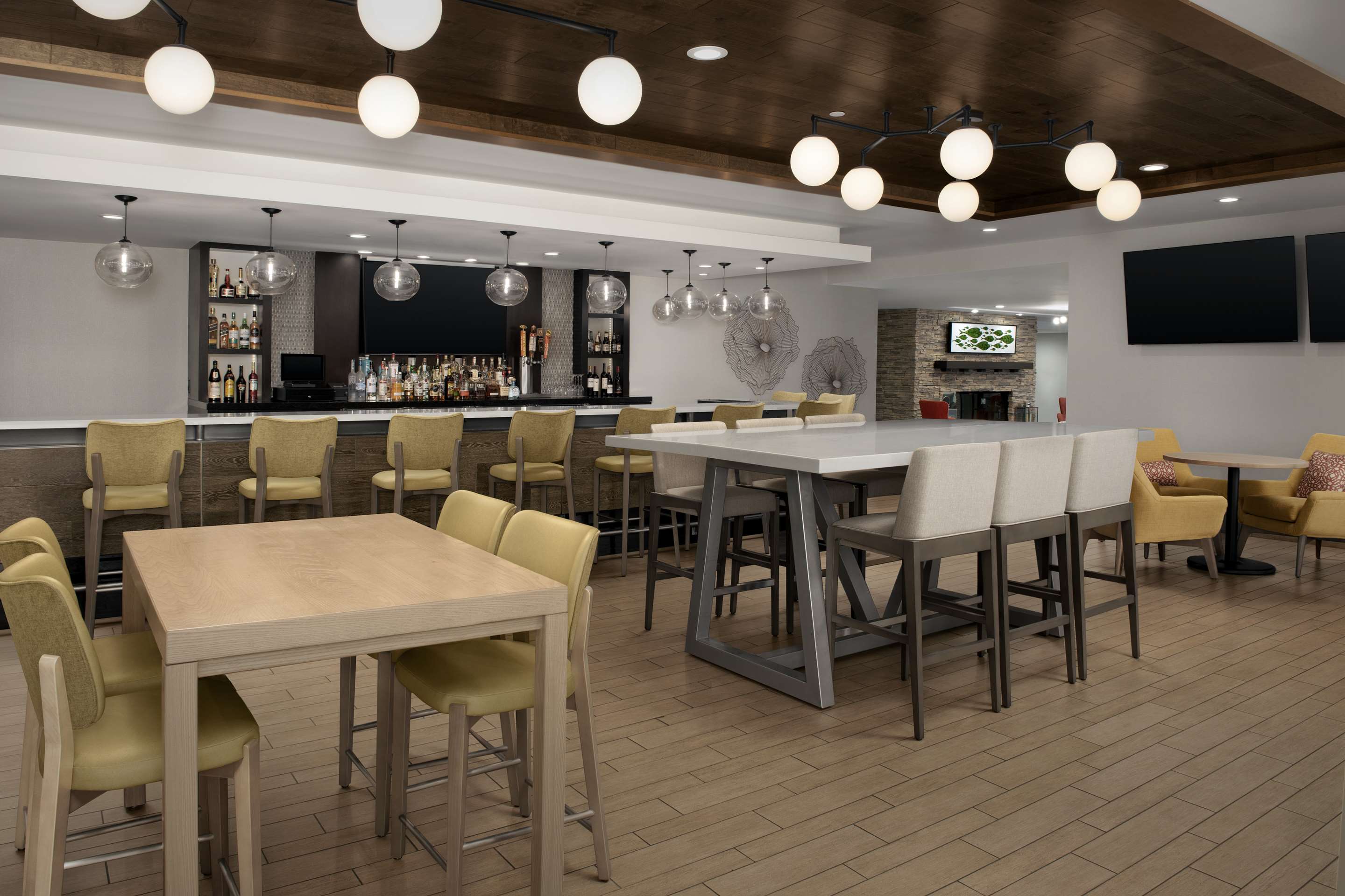 BarLounge | Hilton Garden Inn Marina Del Rey